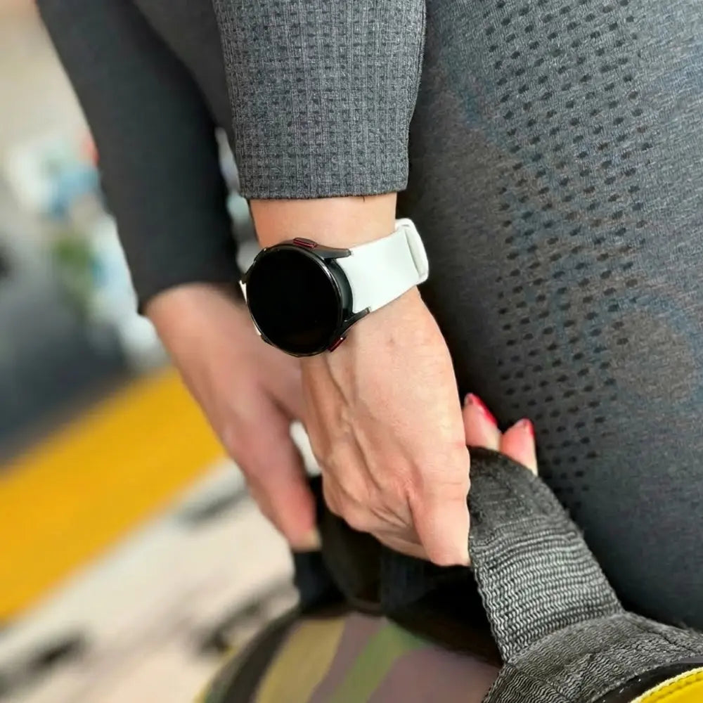 Samsung Galaxy Watch 4 44mm Silicone Strap with Buckle (White)