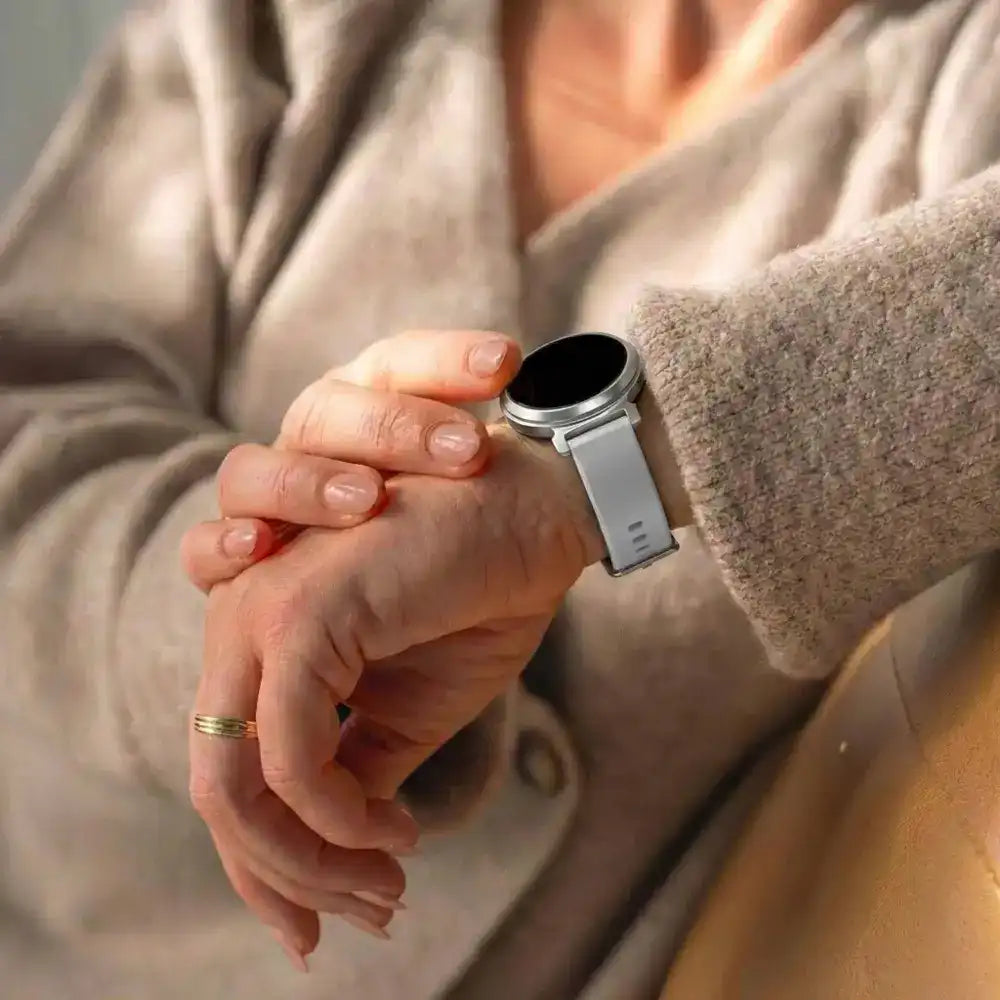 Pebble Round 2 - 14mm Silicone Classic Strap (Light Grey)