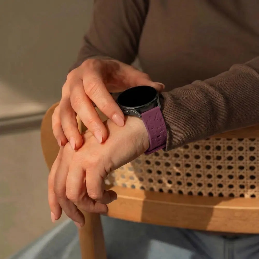 Bandz Garmin Vivoactive 6 Silicone Strap 'Leopard' (Wine Red)