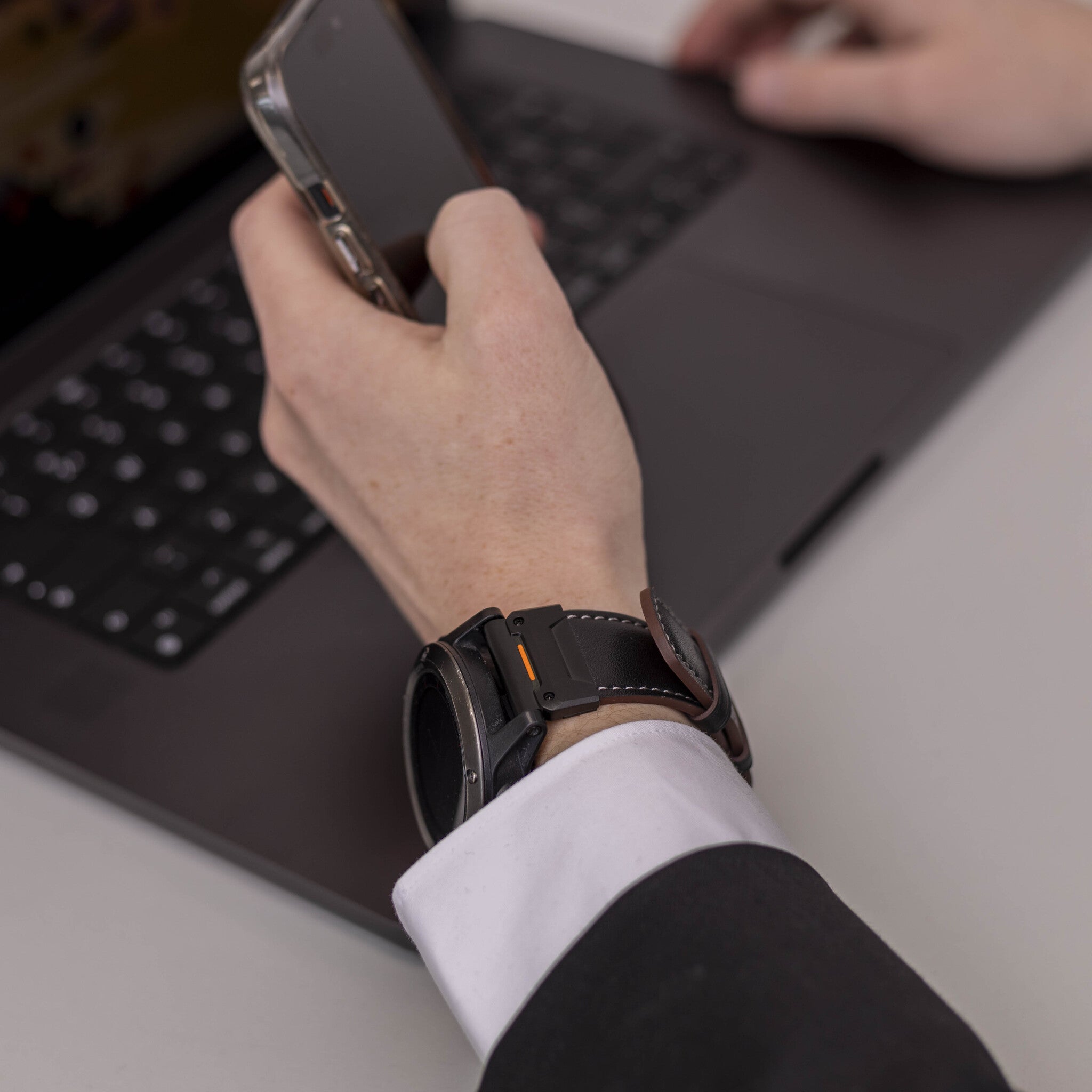 Garmin Instinct E - 45mm Genuine Leather Strap (Black)