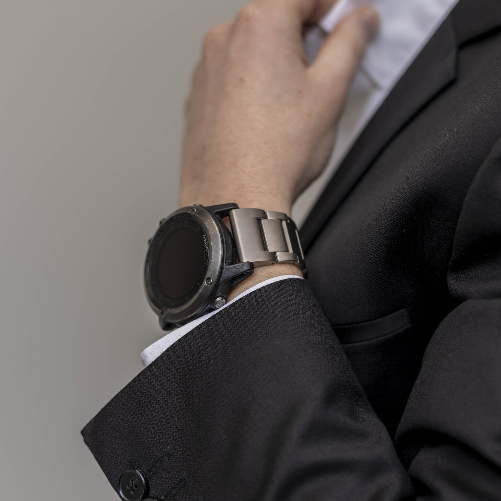 Garmin Fenix E magnetisches Titanarmband (Silber)