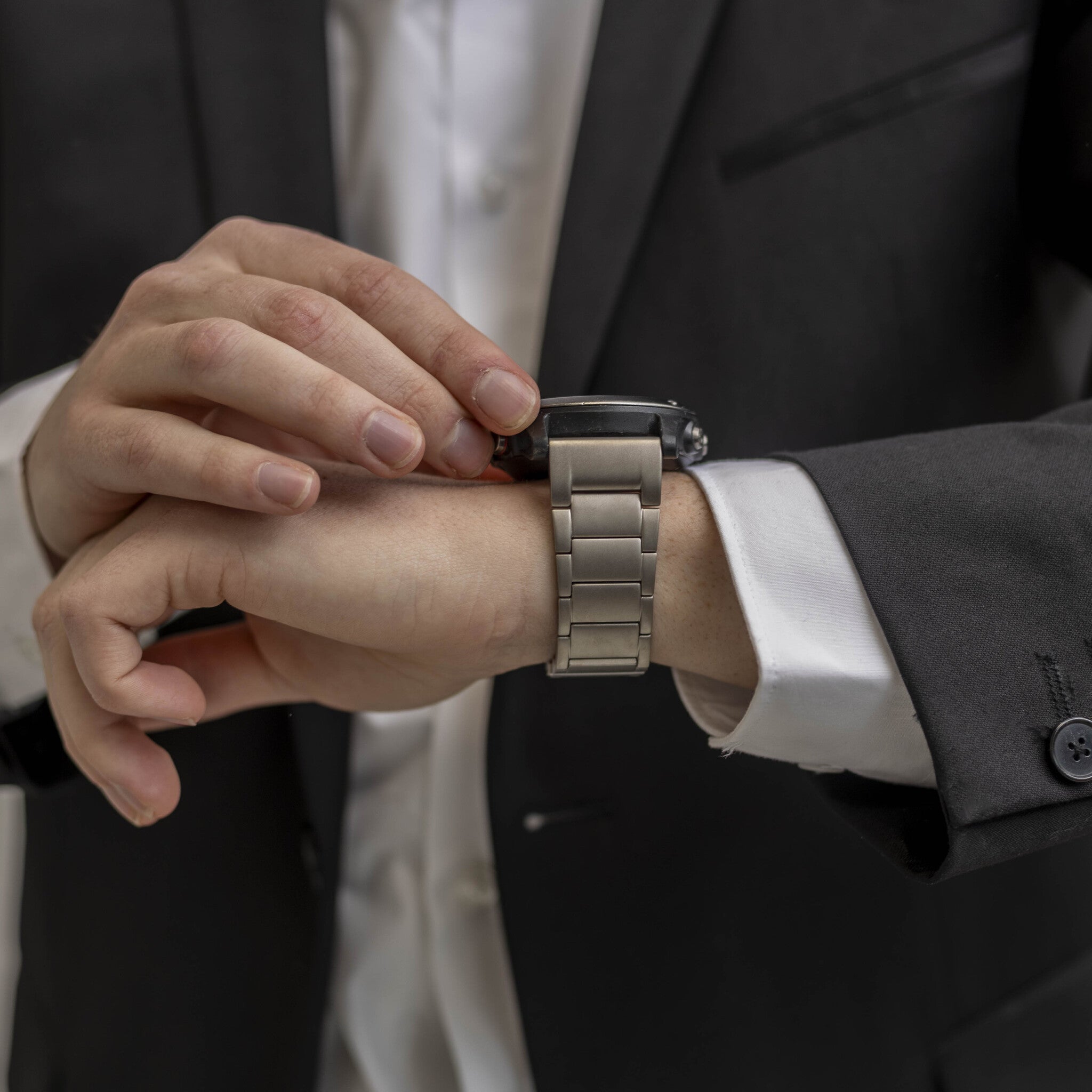 Garmin Tactix 7 magnetischese Titan Band (Titan)