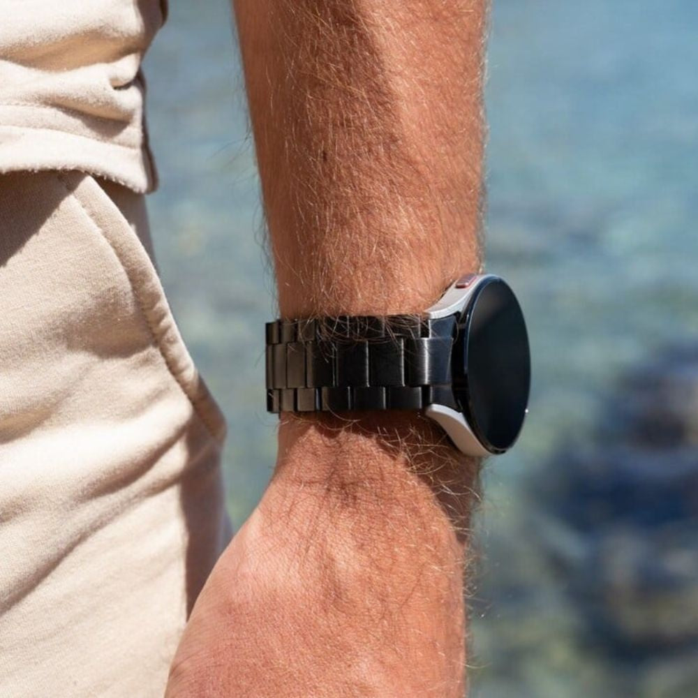 Samsung Galaxy Watch 4 40mm Titanium Strap (Black)