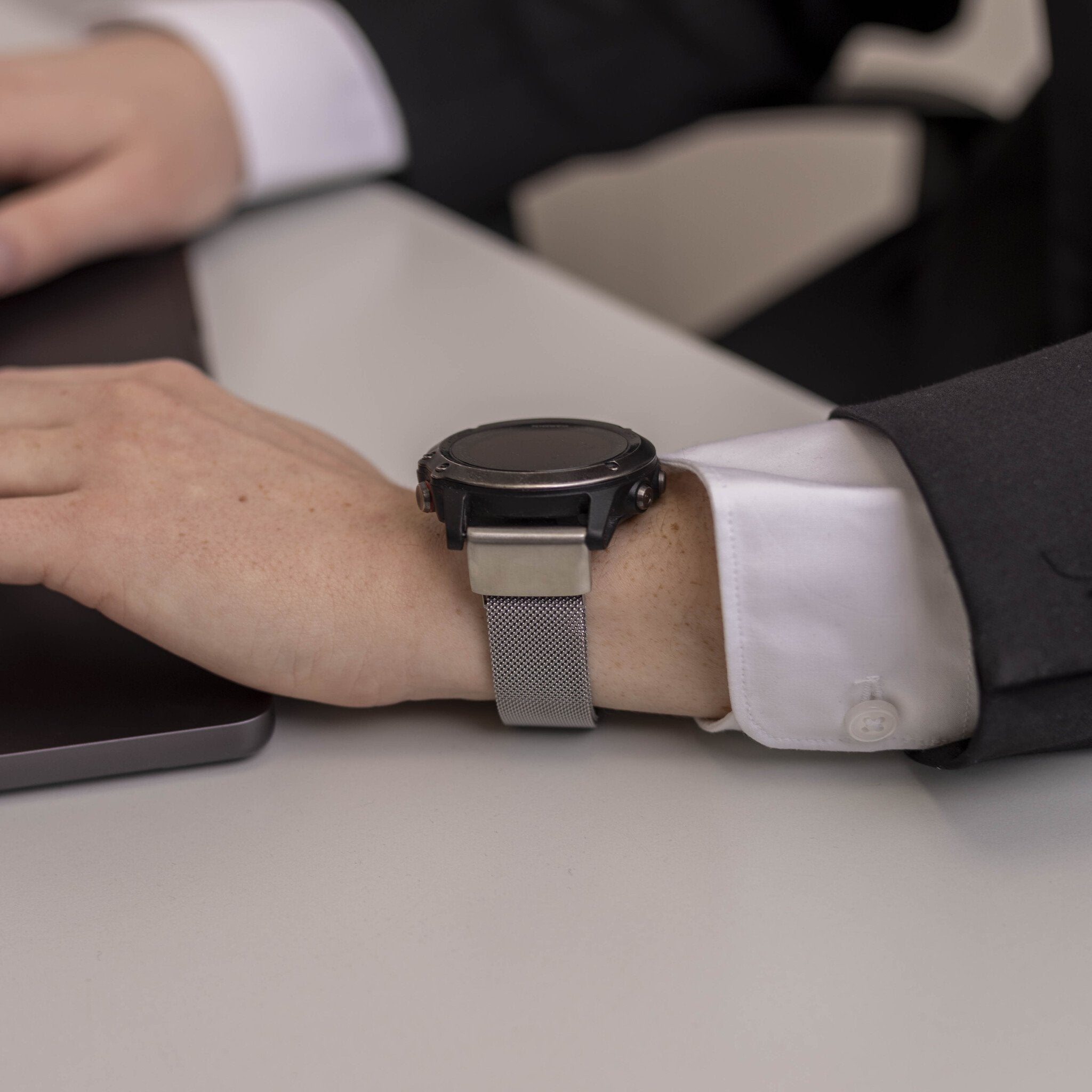 Garmin Instinct 2 Milanese Strap (Silver)