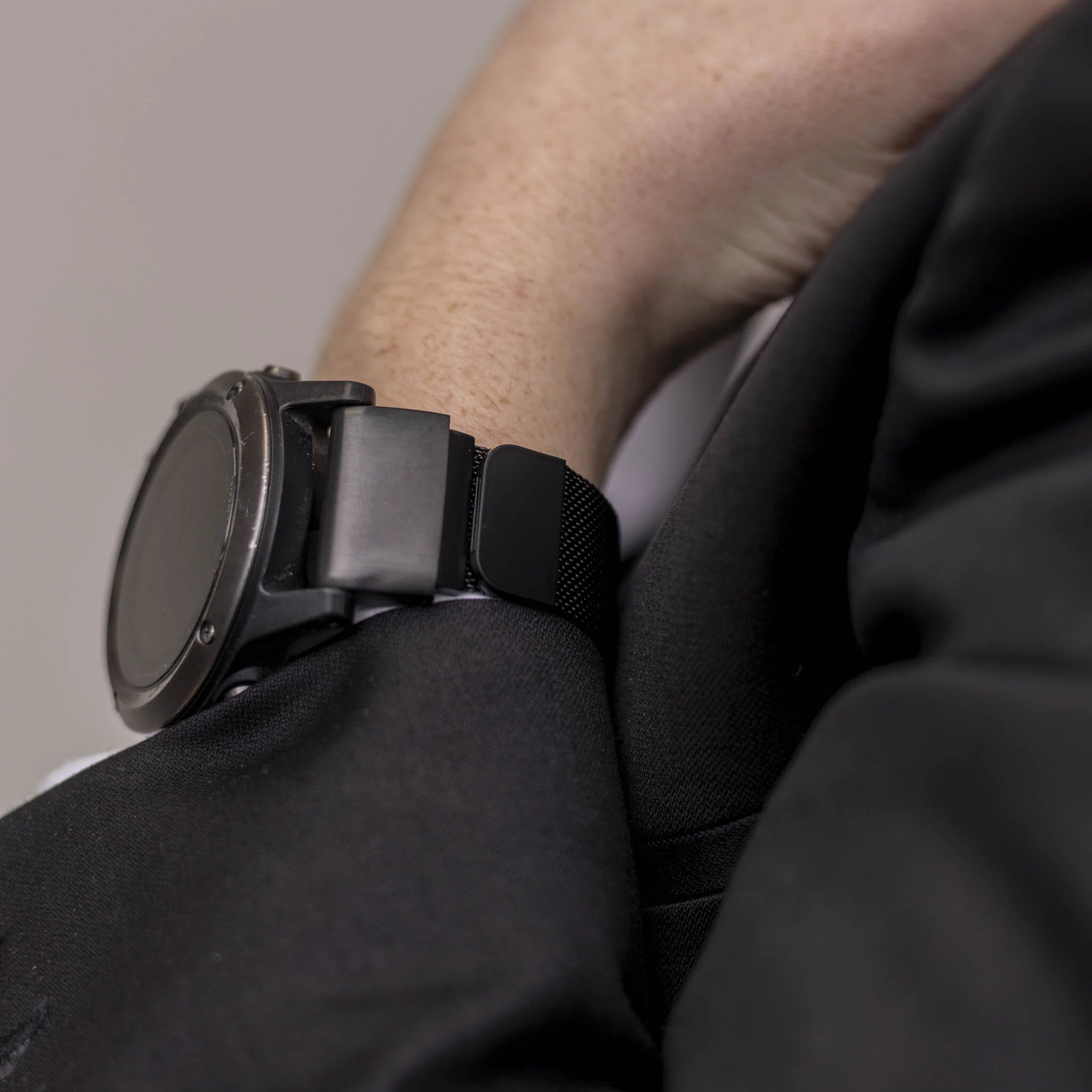 Garmin Fenix 7 Milanese-Armband (Schwarz)