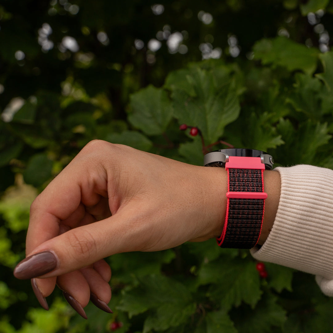 Suunto Run Nylonarmband (Schwarz/Coral)