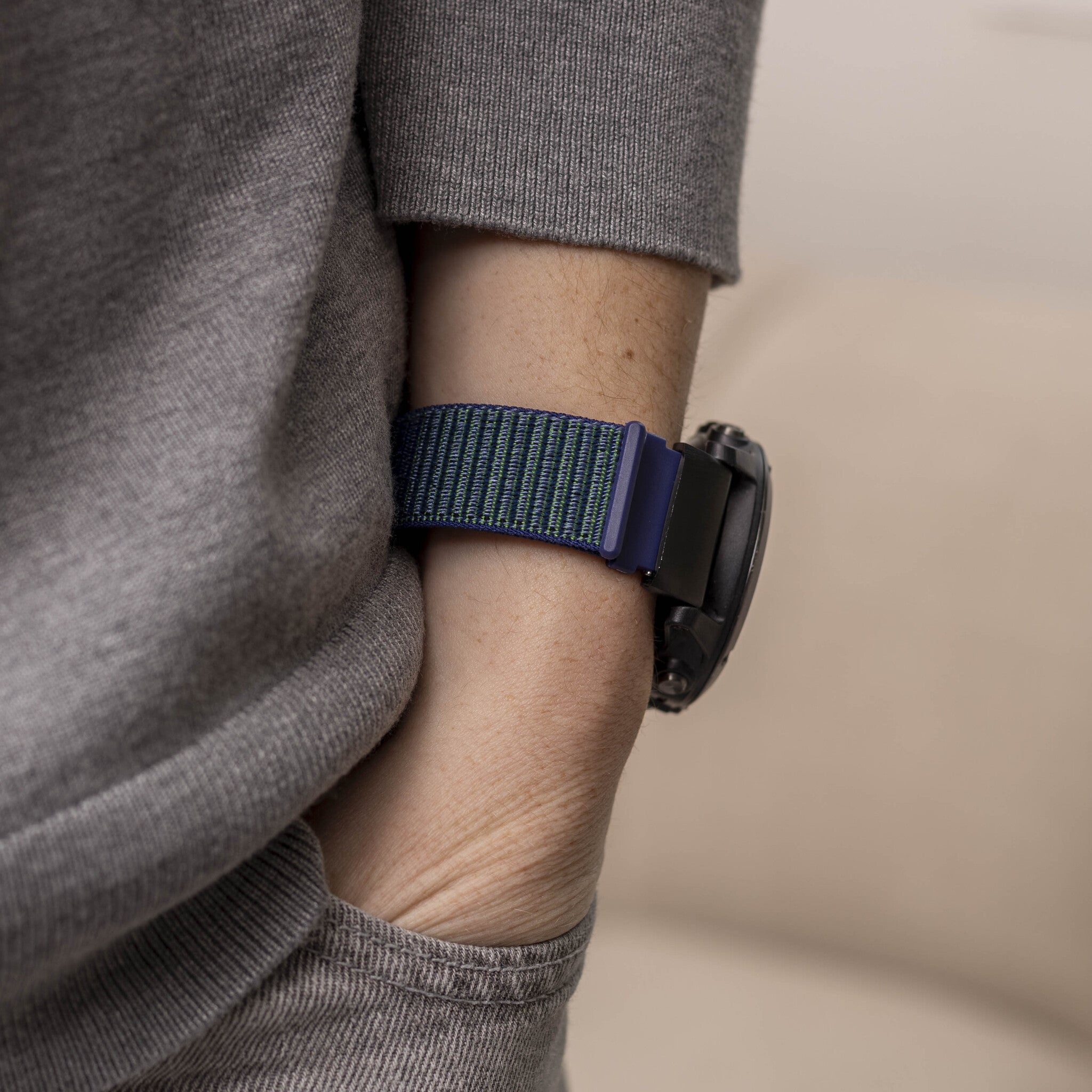 Garmin Fenix 8 Pro - 51mm Nylon Strap with Buckle (Blue)