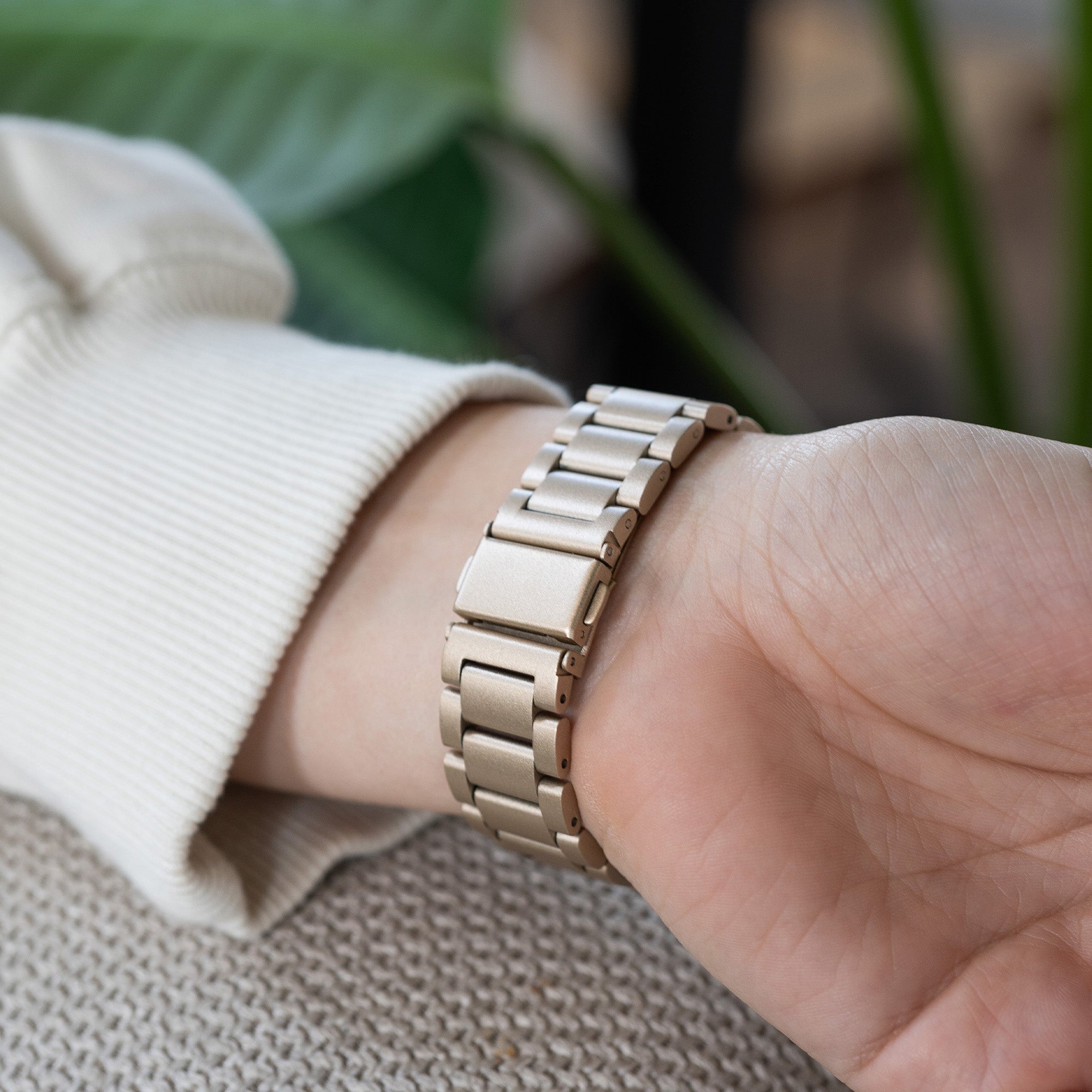 Fitbit Charge 5 Metallarmband (Sekt)