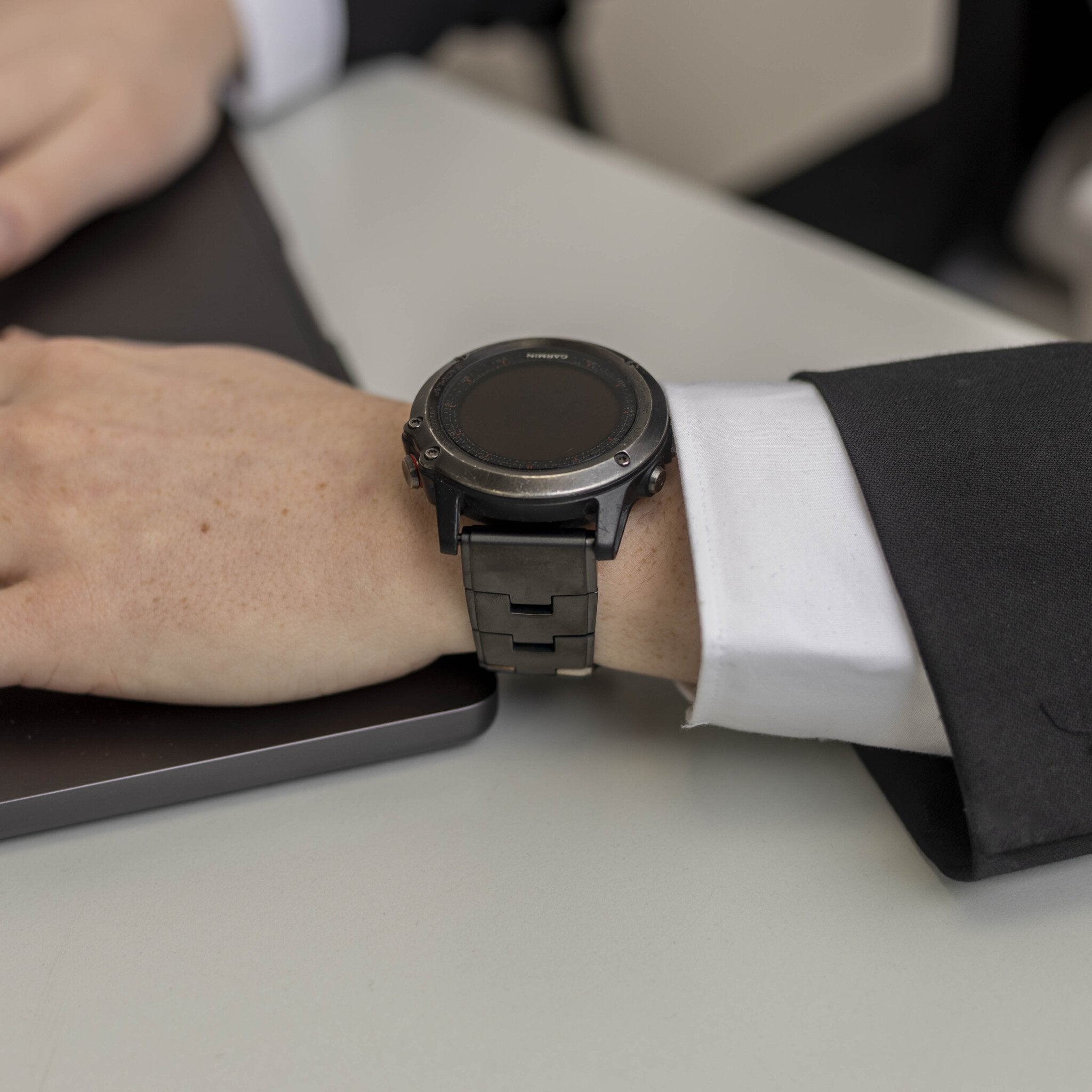 Garmin Quatix 5 / 6 / 7 Titanarmband (Graphit)