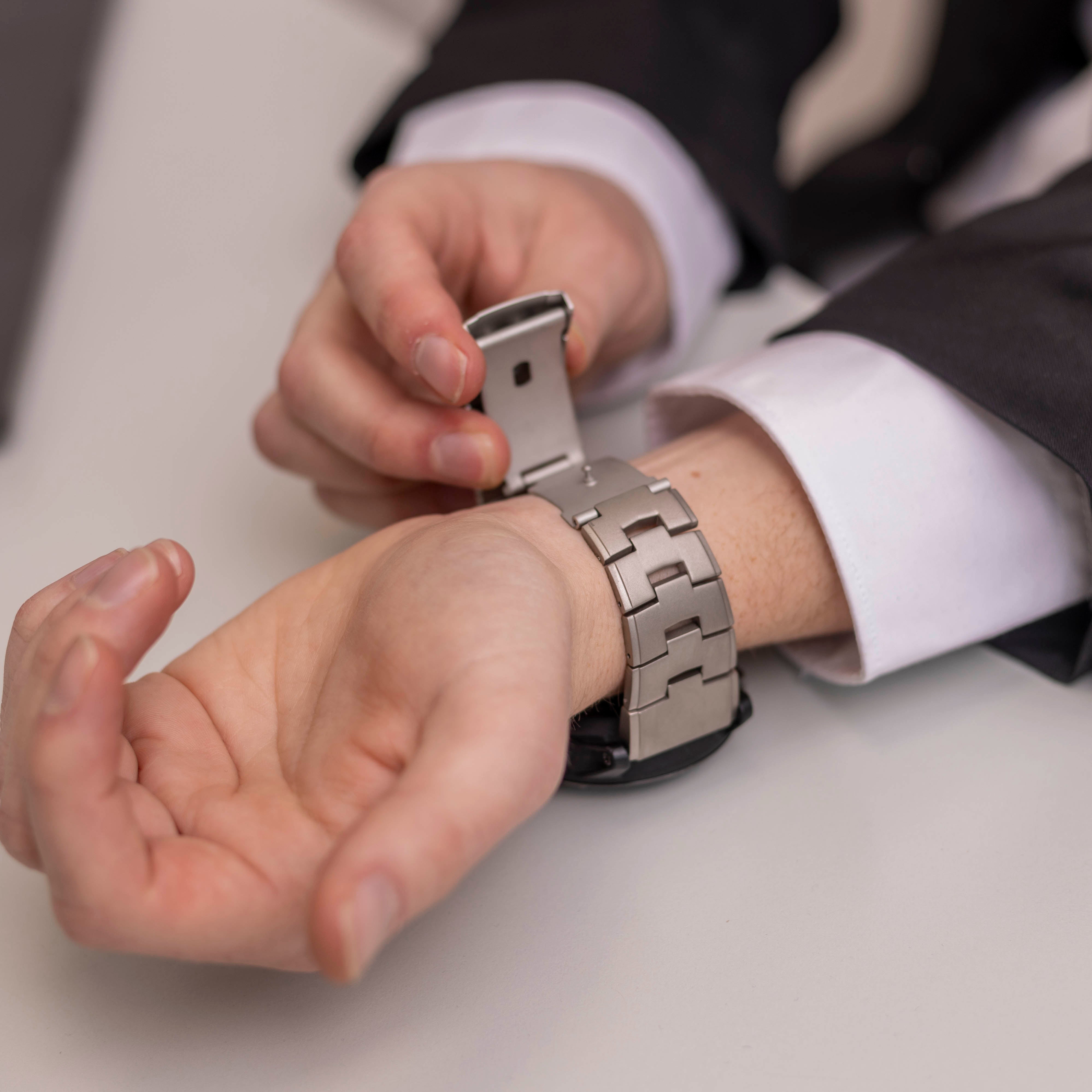 Garmin Quatix 3 / 6x / 7x Solar Titanarmband (Titanium)