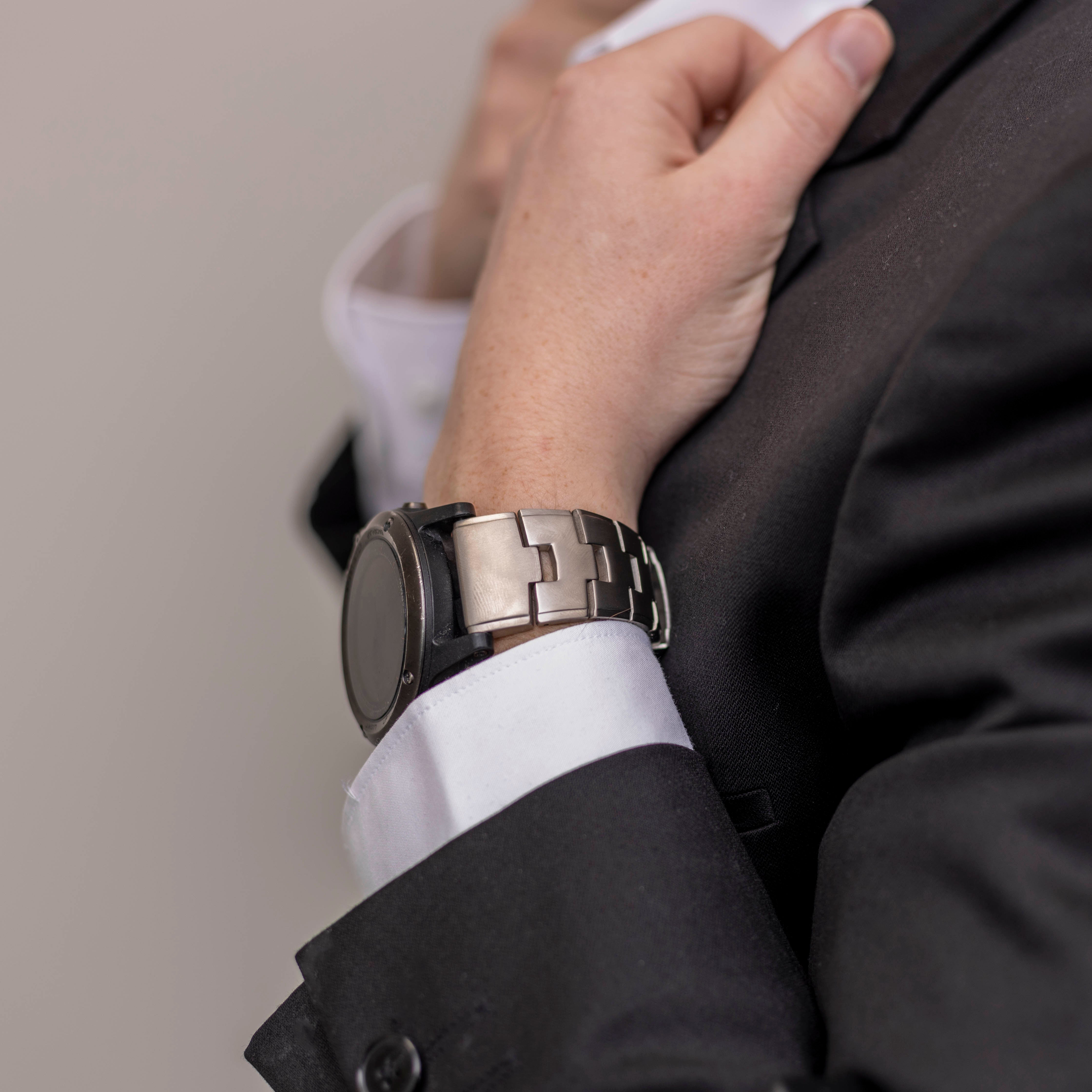 Garmin Quatix 3 / 6x / 7x Solar Titanarmband (Silber)