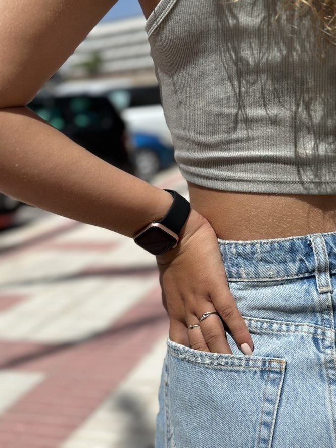 xoxo Wildhearts Apple Watch Silicone Strap (Black)