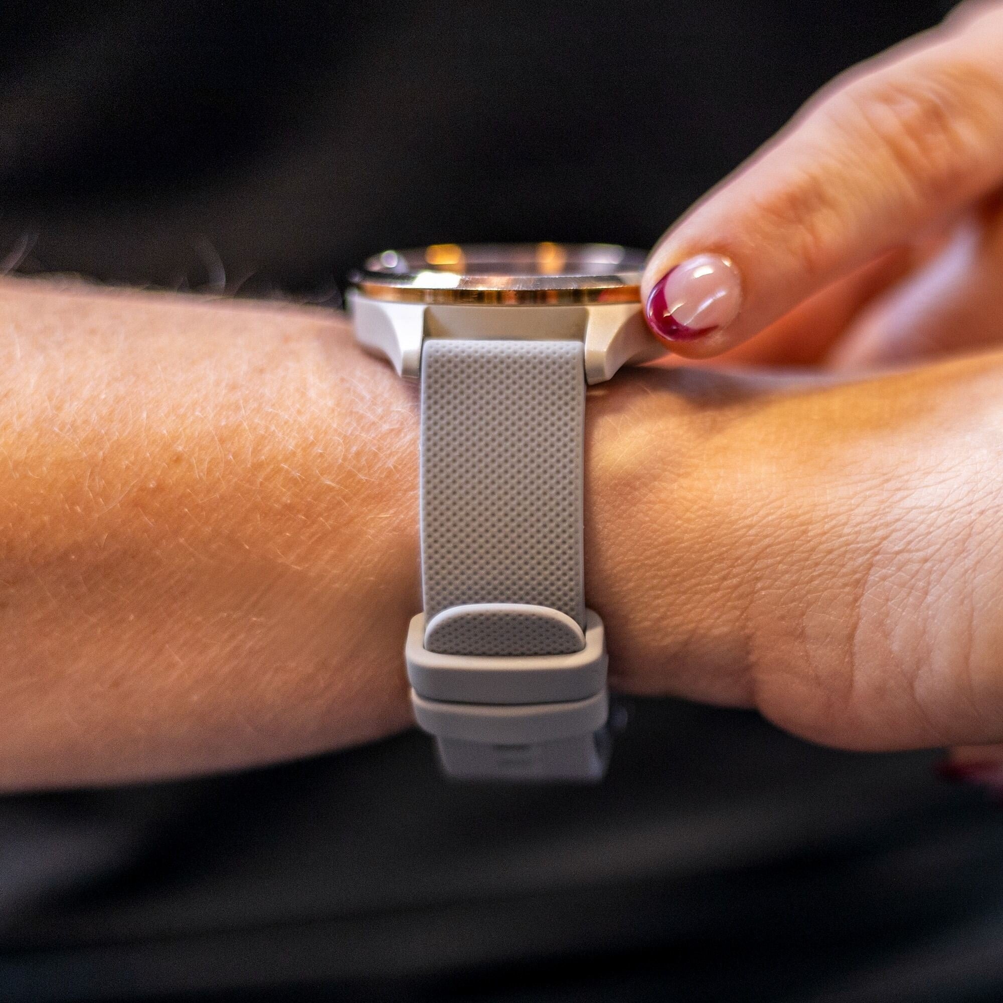 Fossil Gen 4 Venture (HR) Silicone Strap (Grey)