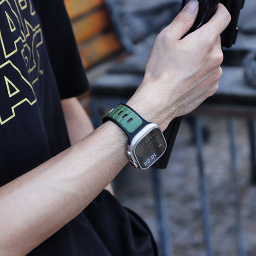 Apple Watch Premium Outdoor Silikonarmband (Armeegrün/Schwarz)