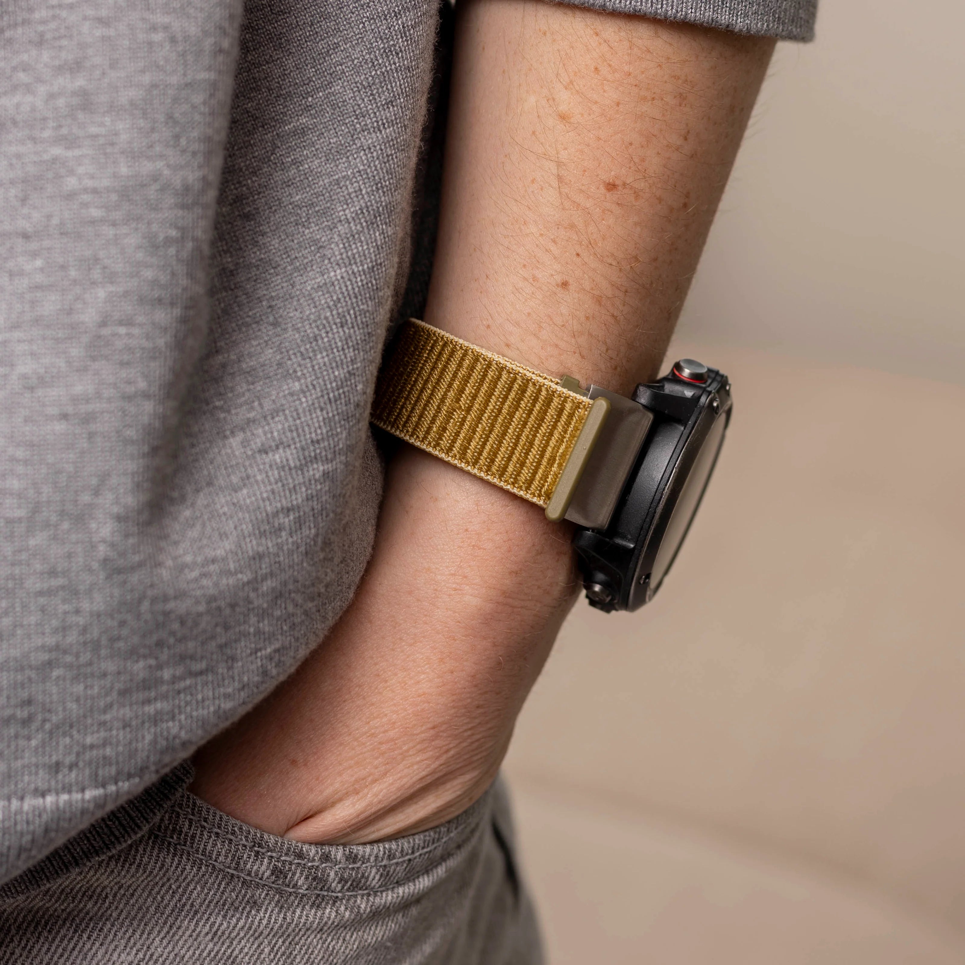 Garmin Fenix 7 Nylonarmband (Olivgrün)