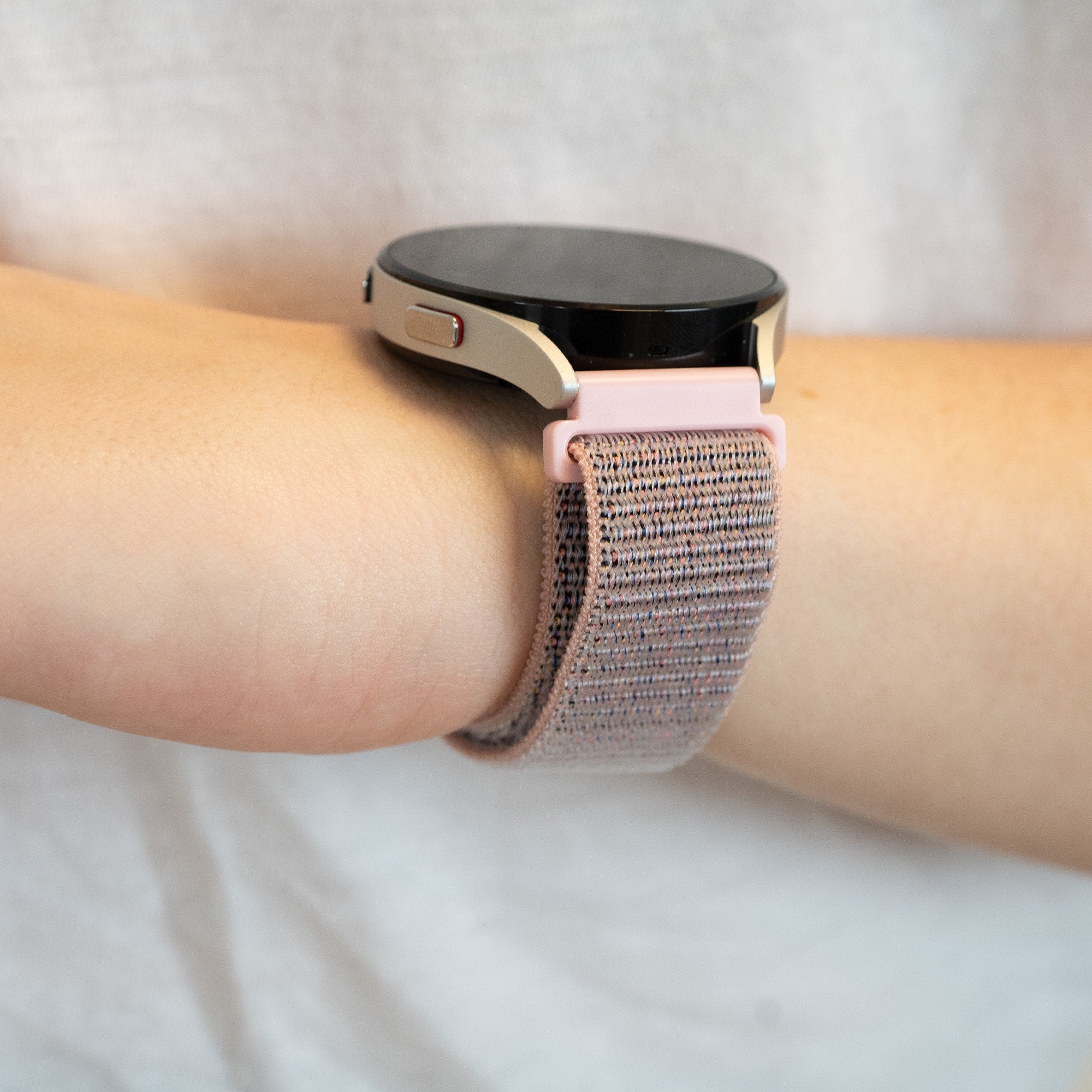 Bandz Garmin Forerunner 165 Nylon Loop Armband (Rosa)