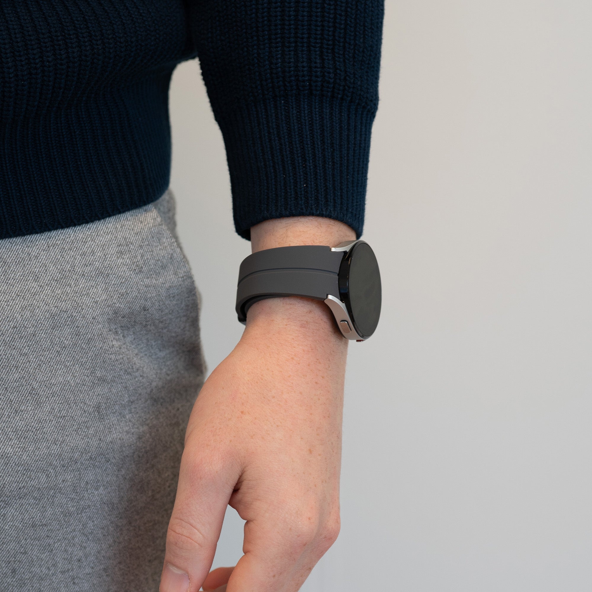 Bandz Samsung Galaxy Watch 4 Classic 46mm D-Schnalle Silikonarmband (Dunkelgrau)