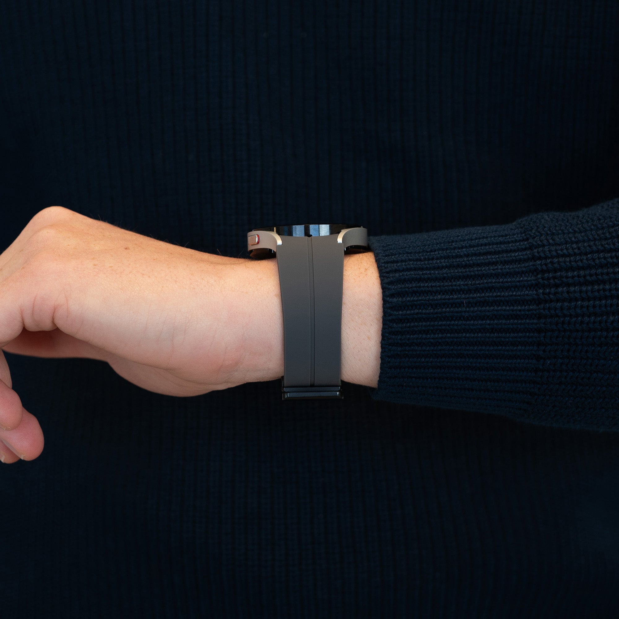 Bandz Samsung Galaxy Watch 4 Classic 46mm D-Schnalle Silikonarmband (Dunkelgrau)