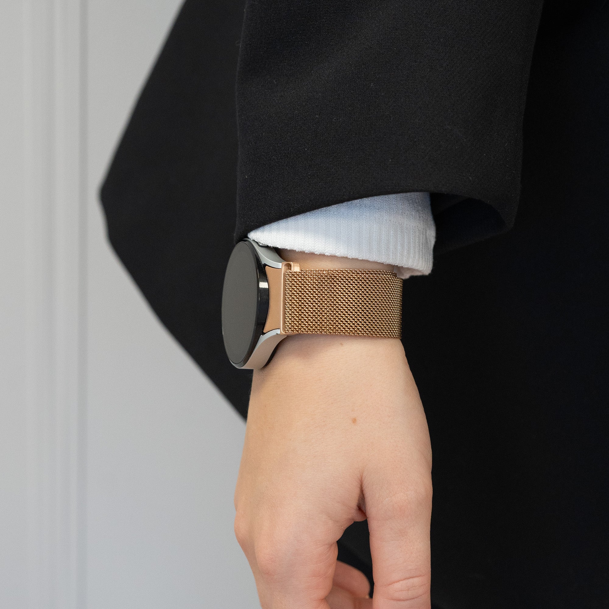 Bandz Samsung Galaxy Watch 4 40mm Milanese Loop Armband (Sekt)