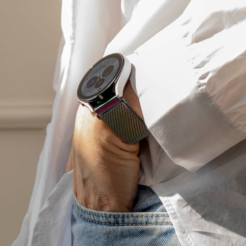 Fossil Gen 6 (42mm) Milanese Strap (Pearlescent)