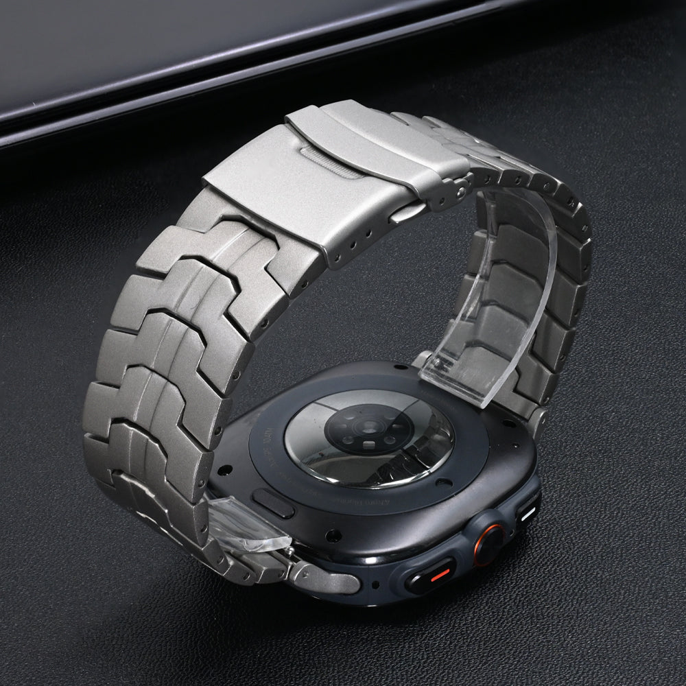 Google Pixel Watch 4 - 45mm 'Iron' Titanarmband (Silber)