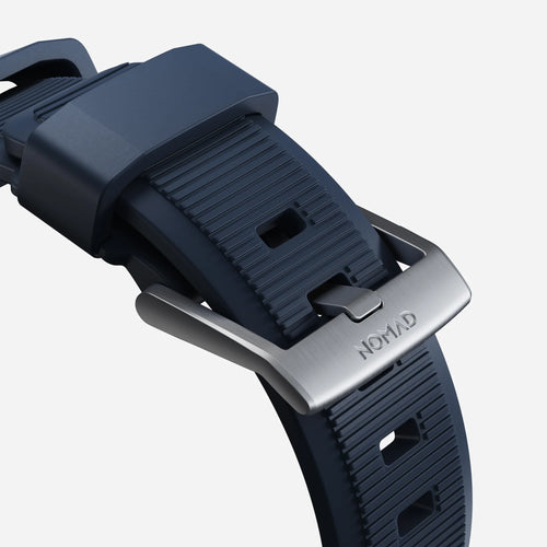Nomad Rugged Apple Watch Silikonarmband Silber/Atlantikblau)