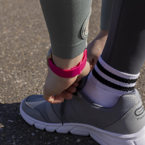 Fitbit Sense 2 Silikonarmband Classic (Pink)
