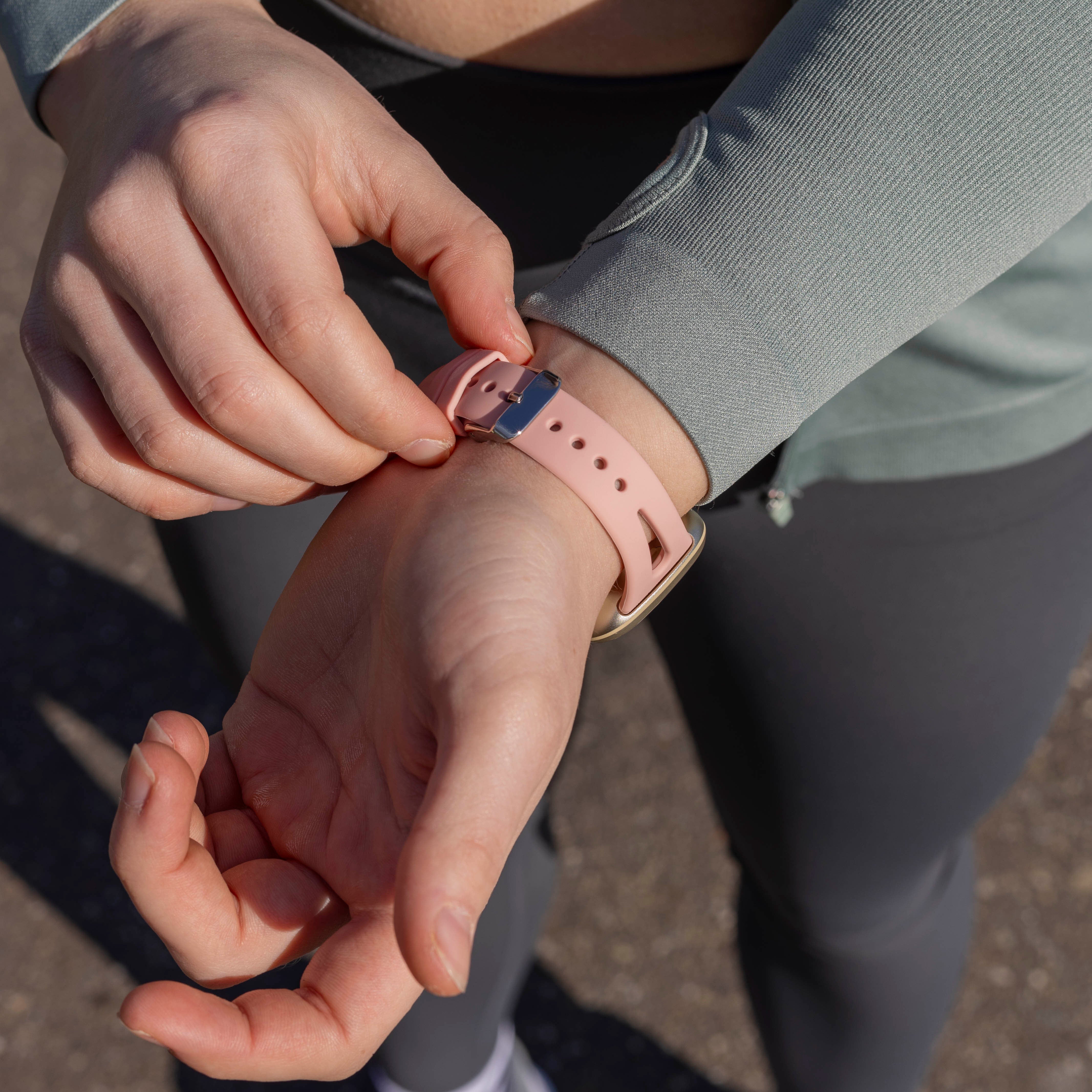 Fitbit Versa 3 Luxury Silicone Strap (Pink)