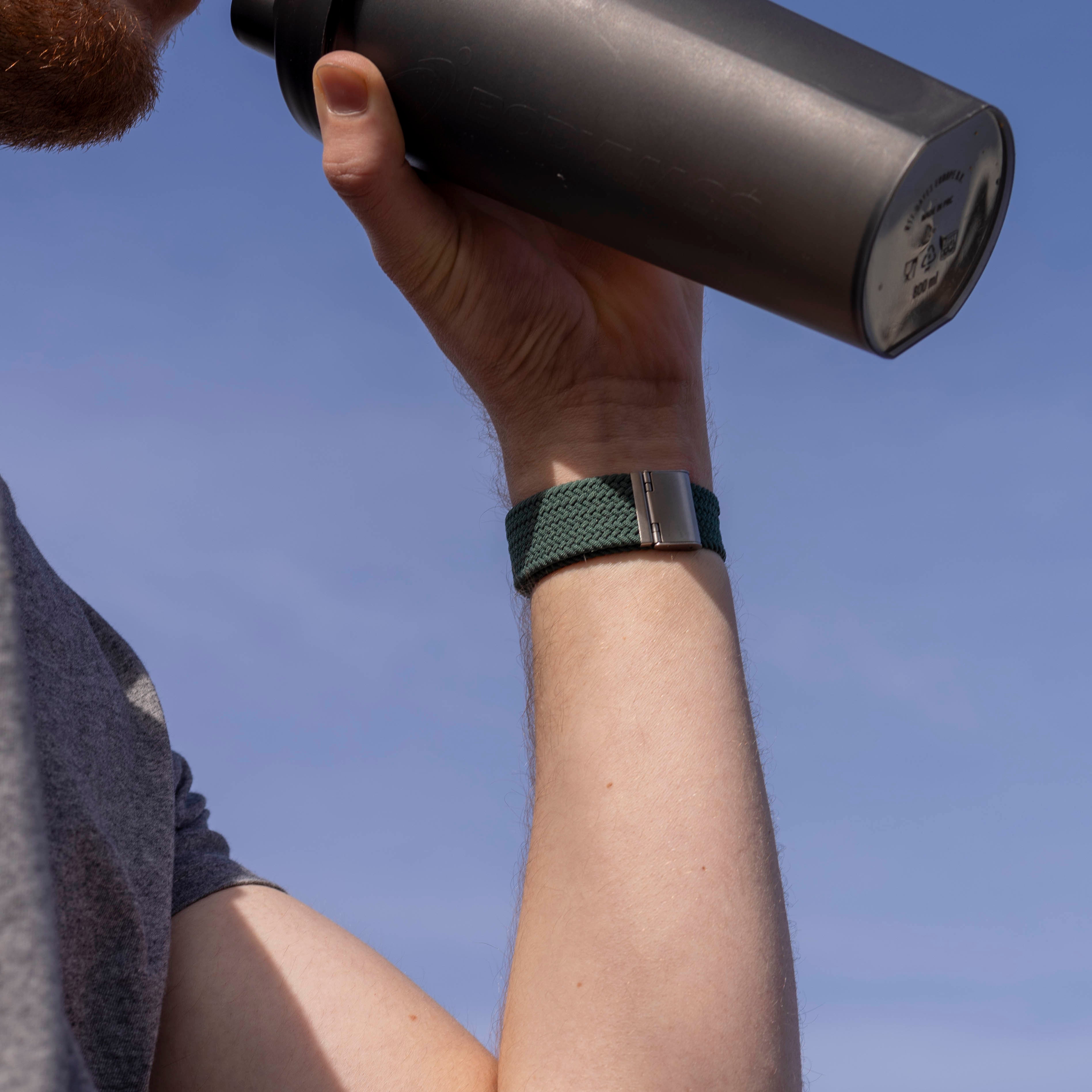 Fitbit Versa 3 verstellbares geflochtenes Armband (Dunkelgrün)