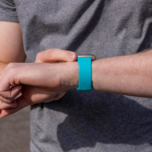 Fitbit Versa 4 Silikonarmband Classic (Aqua)