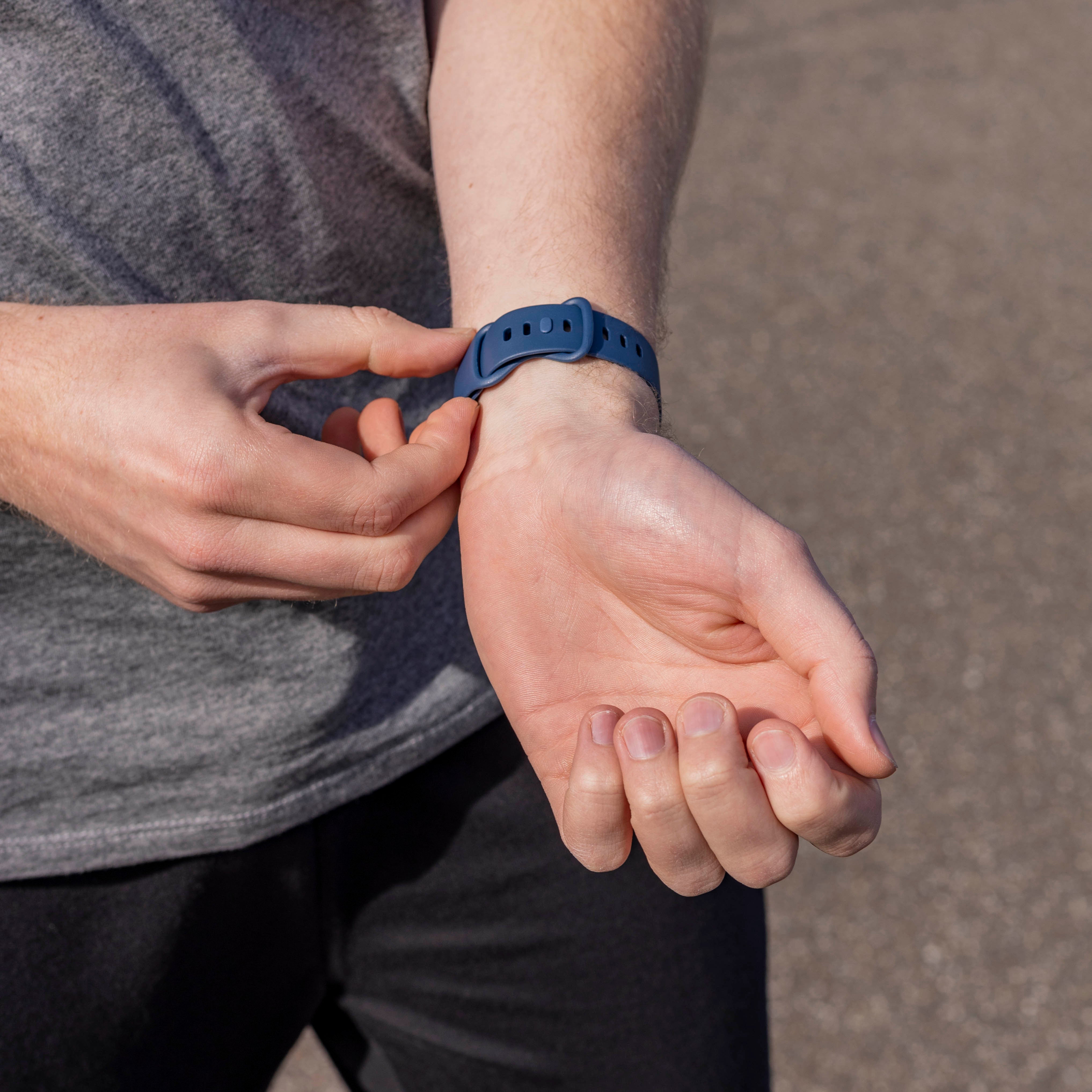 Fitbit Sense Silicone Strap Classic (Dark Blue)