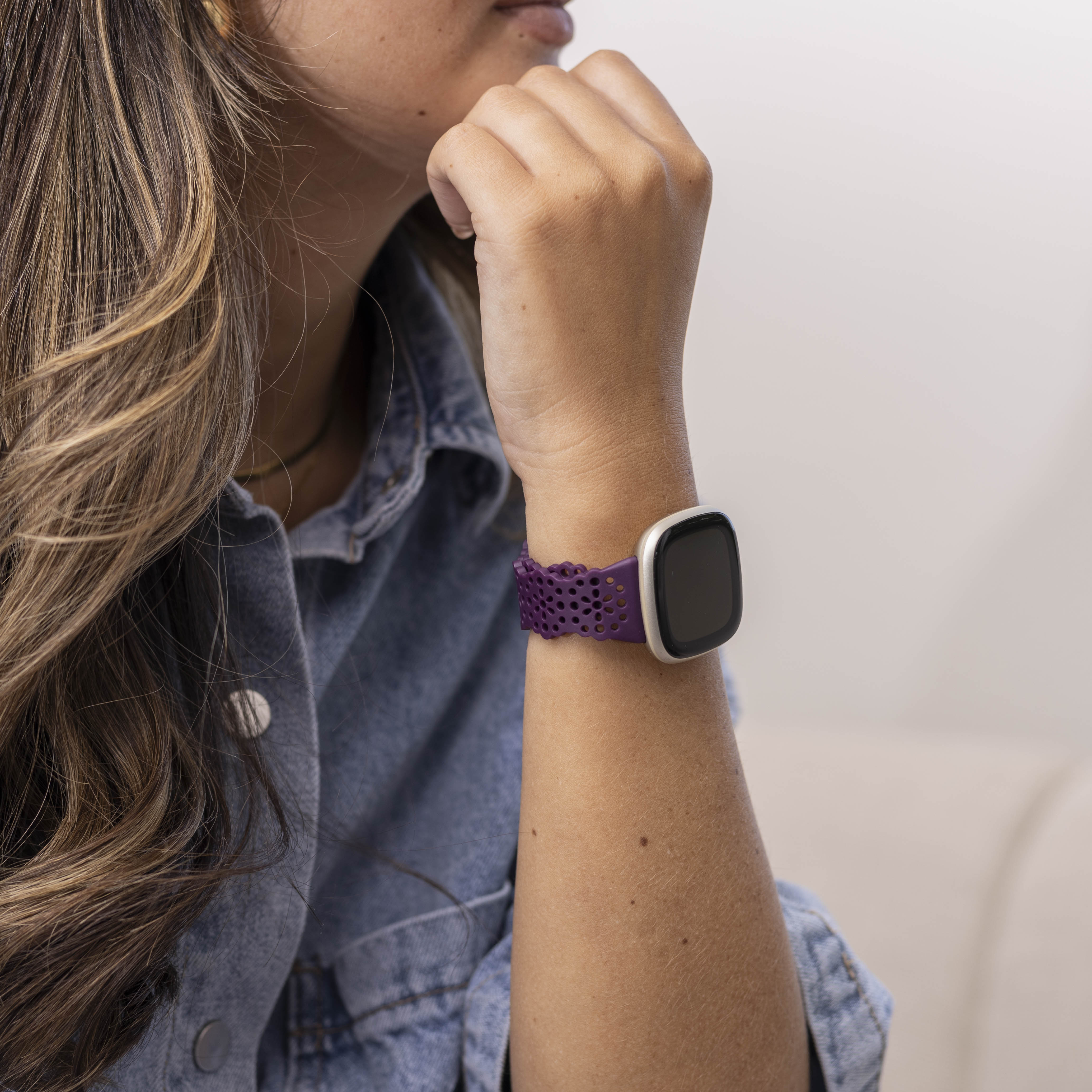 Fitbit Sense Silikonarmband mit Muster (Violet)