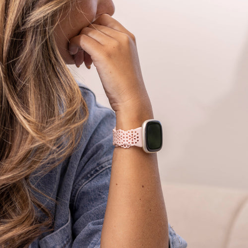 Fitbit Sense 2 gemustertes Silikonarmband (Rosa)