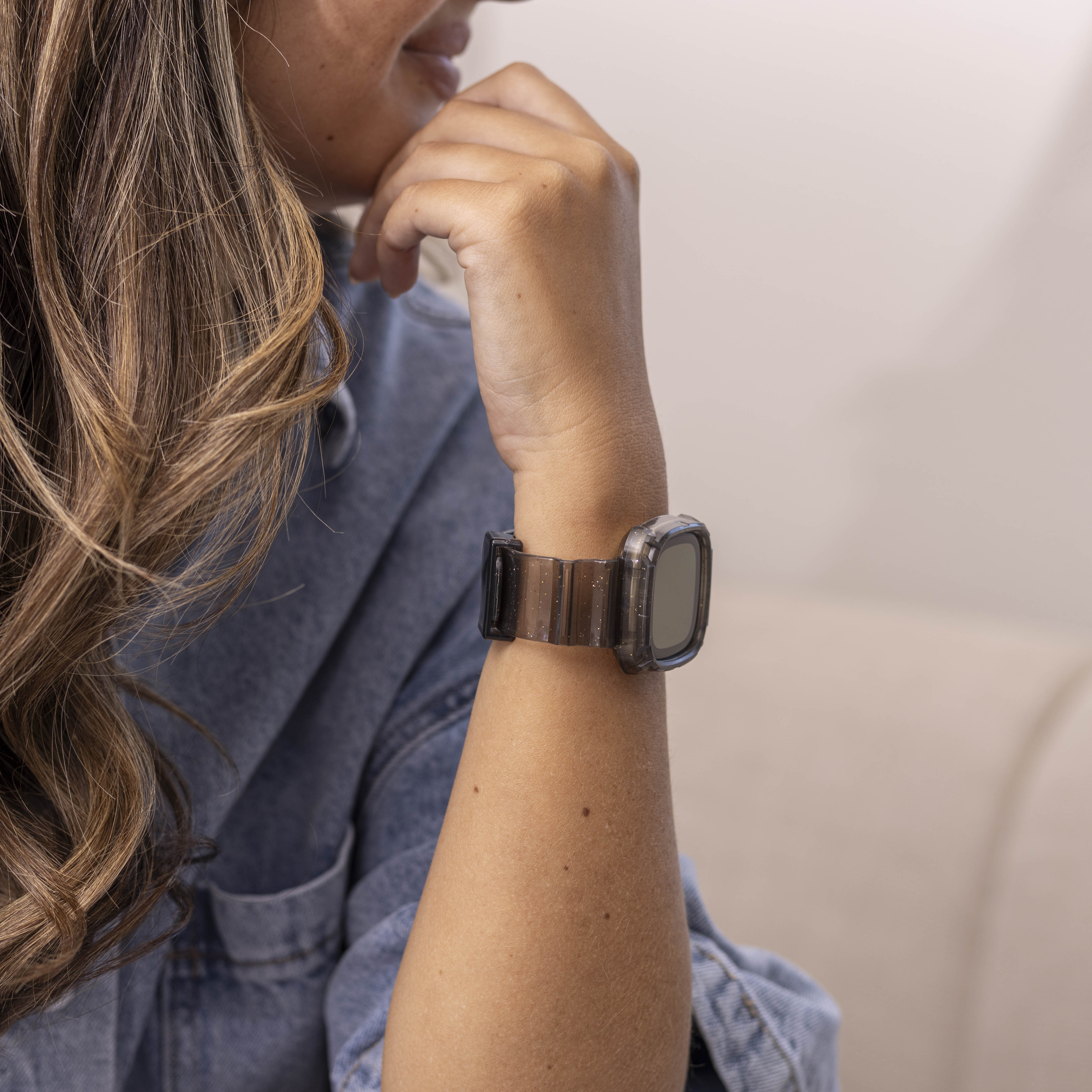 Fitbit Sense Kristallarmband mit Rahmen (Transparent Schwarz)