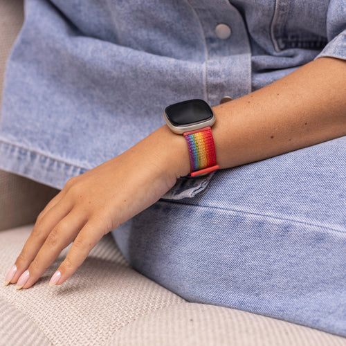 Fitbit Versa 3 Nylonarmband (Regenbogen)