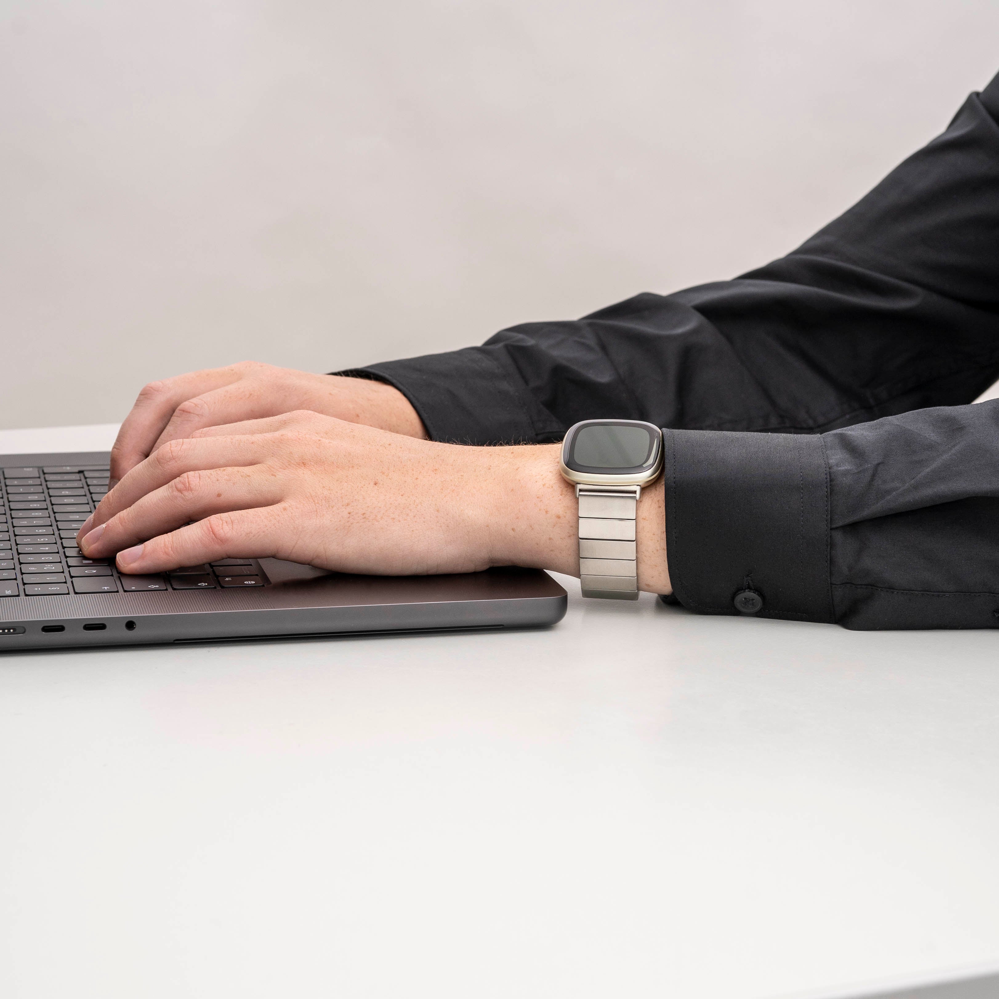 Fitbit Versa 3 Metal Strap (Silver)