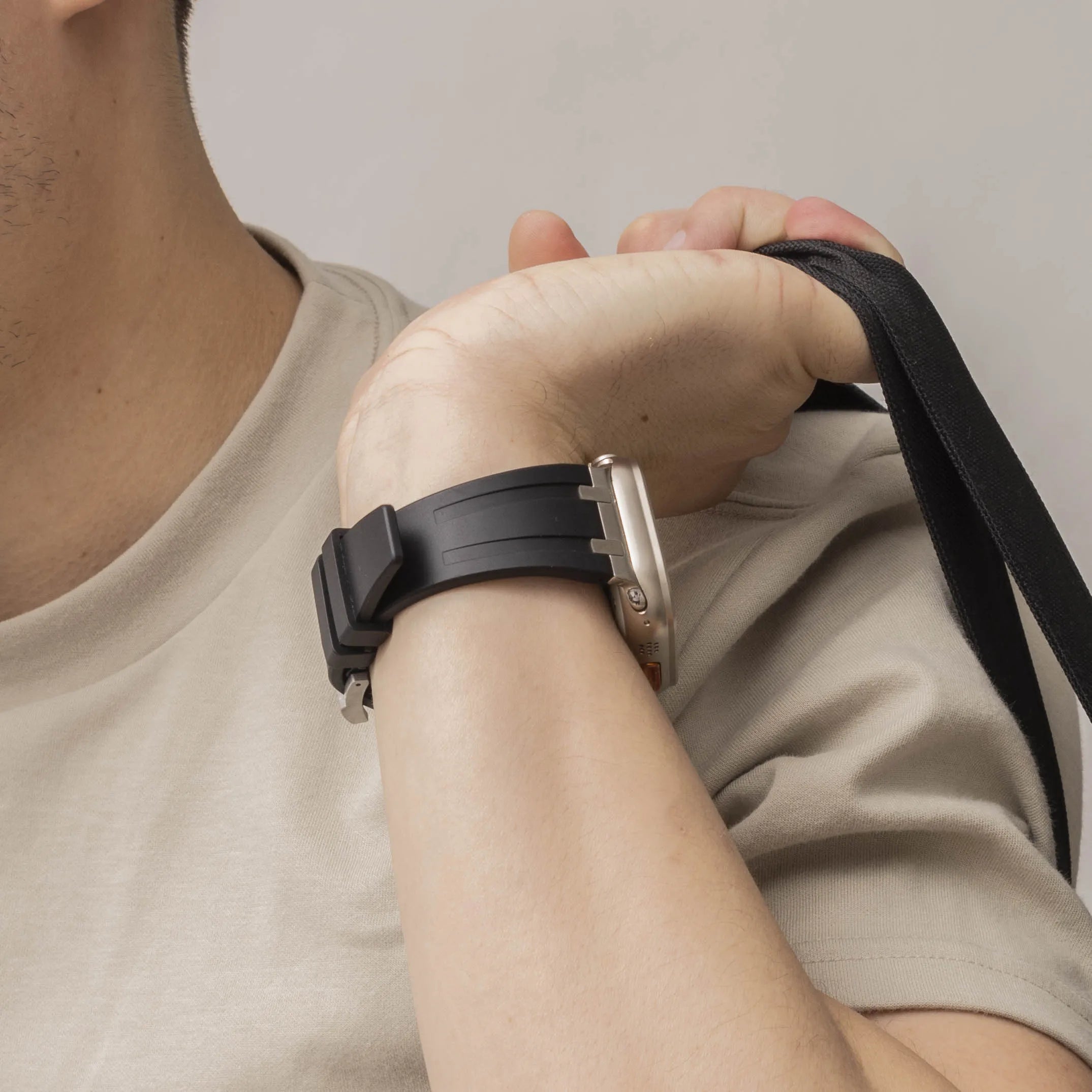Apple Watch Luxus Liquid Silikonarmband (Schwarz mit Silber)