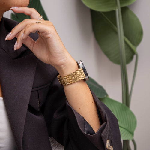 Samsung Galaxy Watch 4 44mm Fine Steel Strap (Gold)