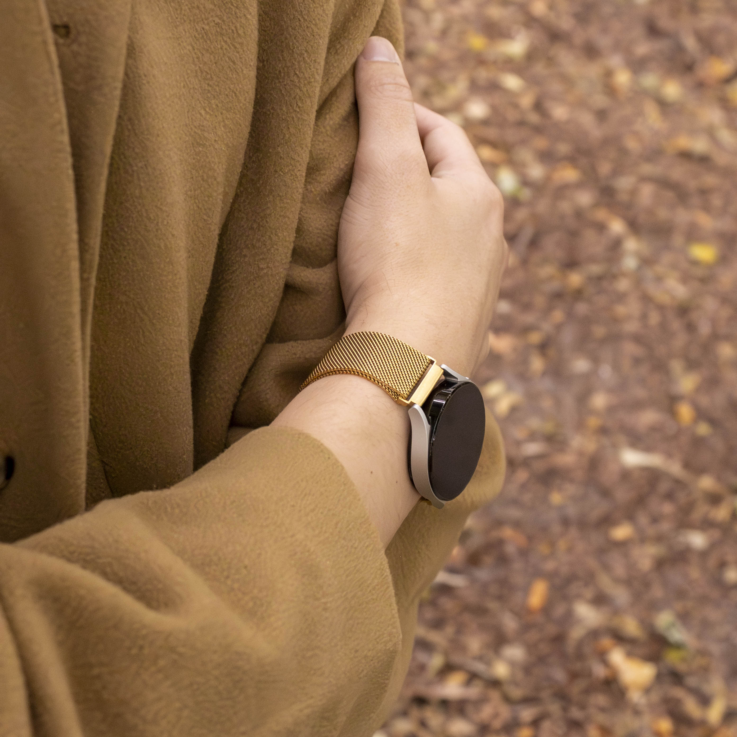 Polar Ignite Milanese Strap (Gold)