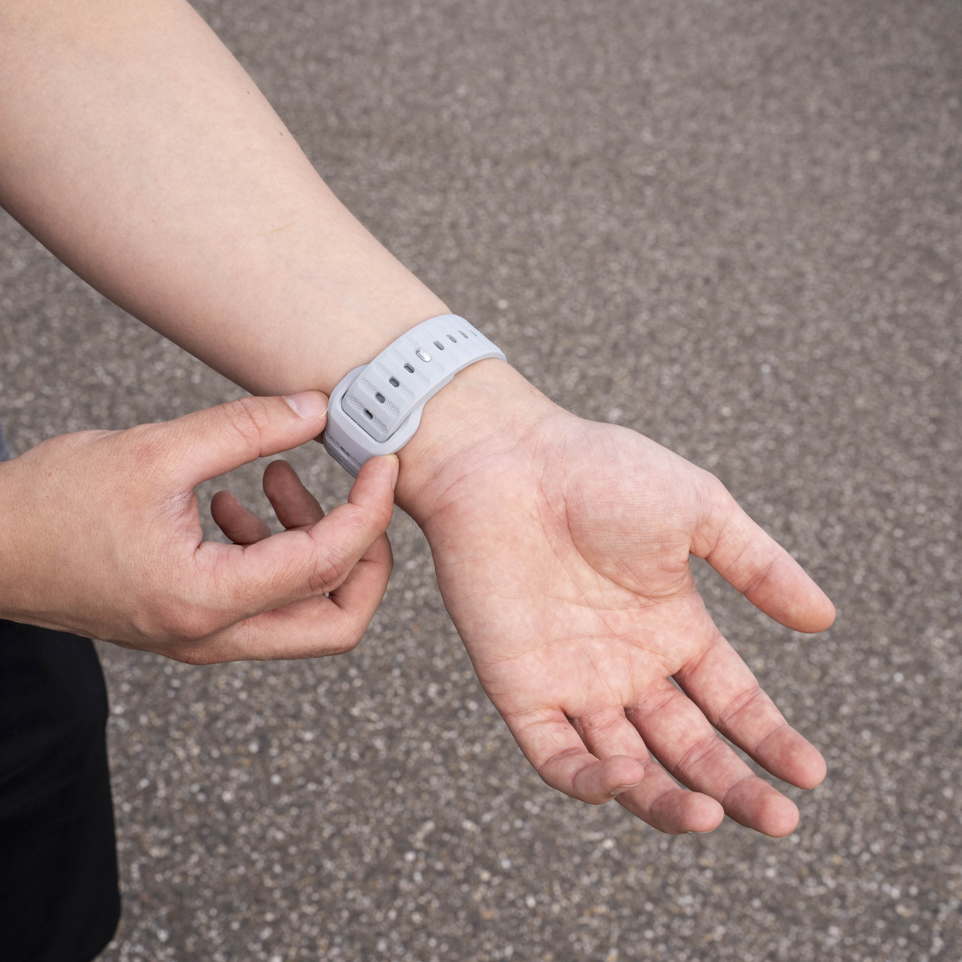 Samsung Galaxy Watch 8 - 40mm Outdoor Silikonarmband (Grau)