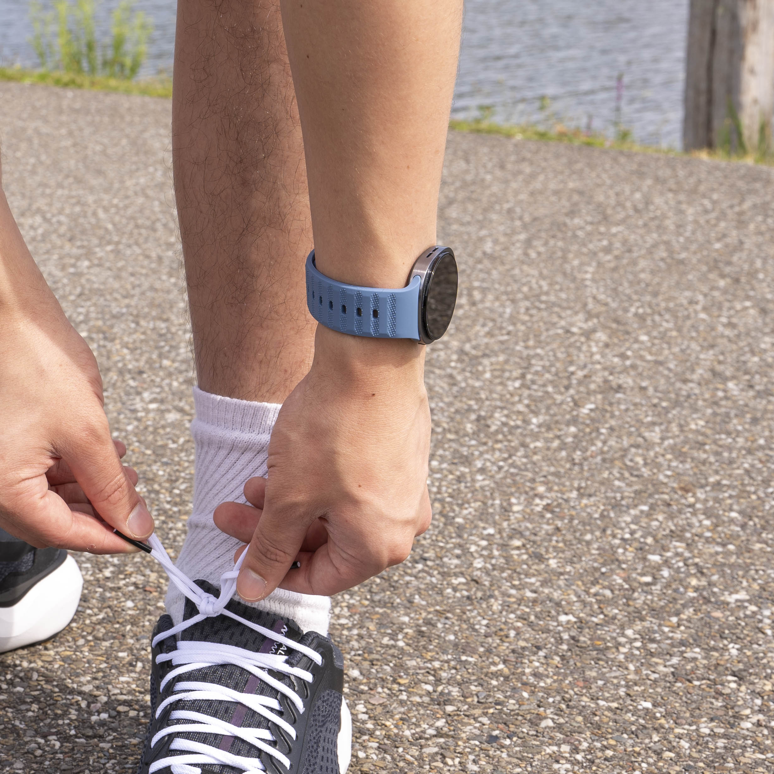 Samsung Galaxy Watch 8 - 44mm Outdoor Silikonarmband (GrauBlau)