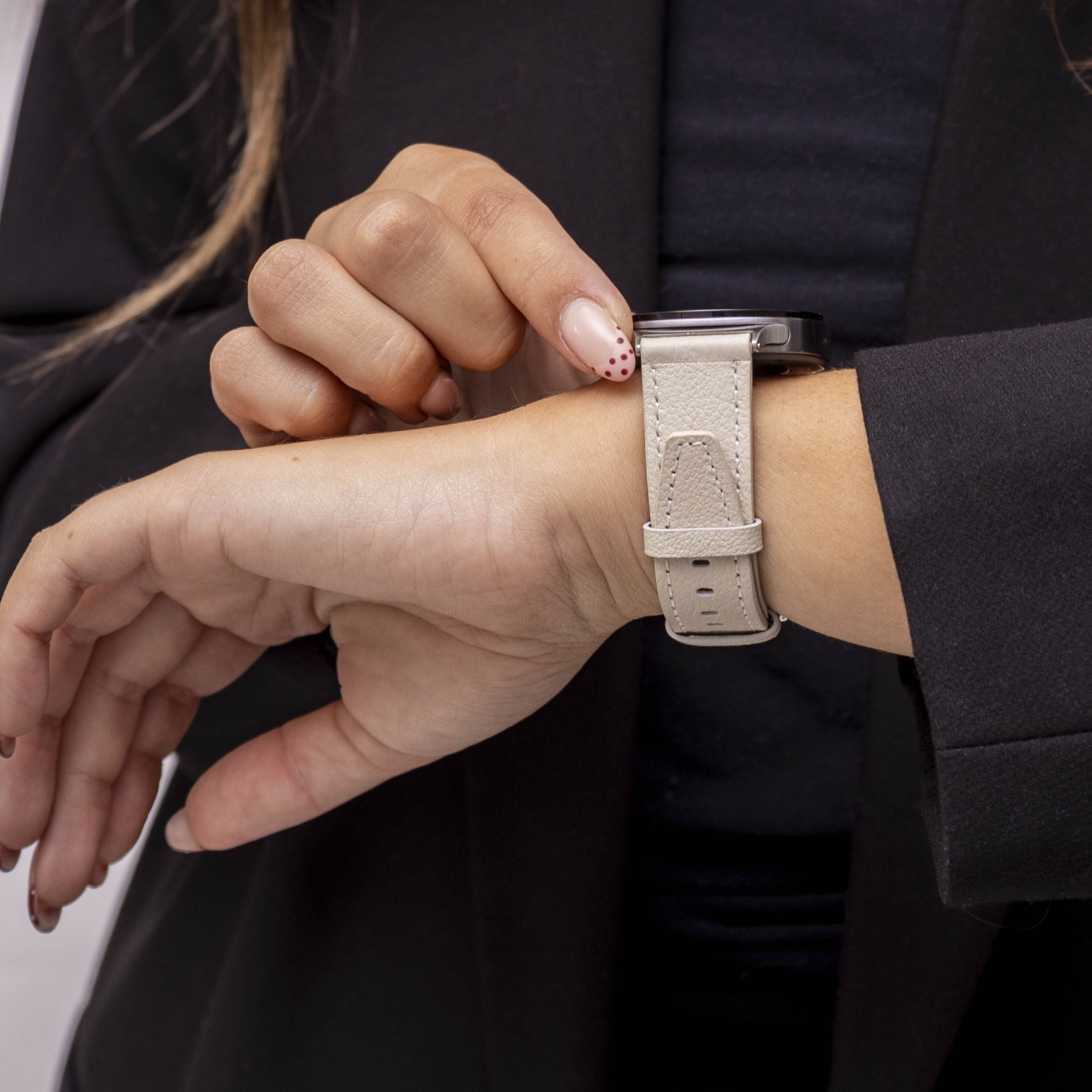 Bandz Samsung Galaxy Watch 8 Classic Lederarmband 'Deluxe' (Hell Beige)