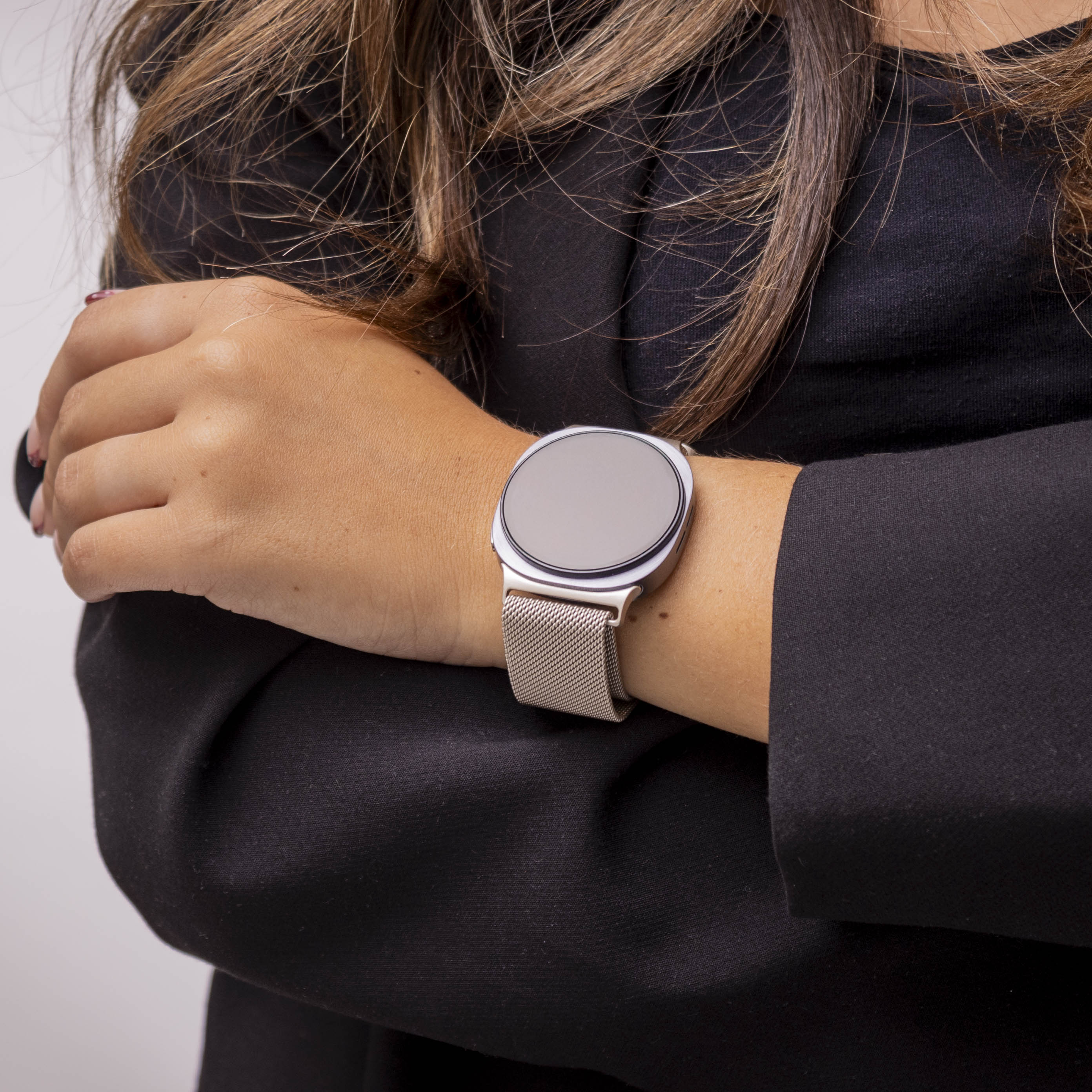 Samsung Galaxy Watch 8 - 44mm Milanese Strap (Starlight)