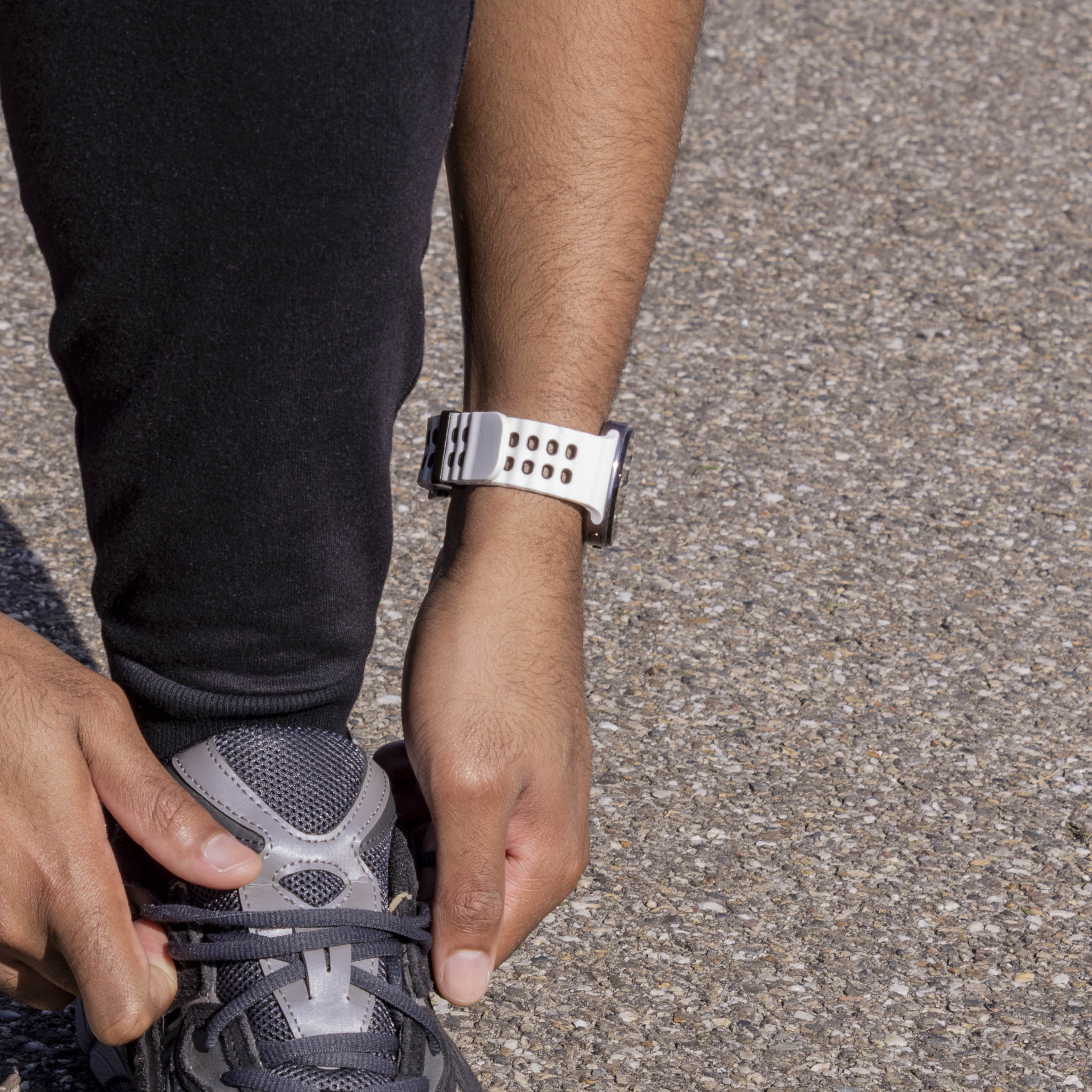 Samsung Galaxy Watch 8 - 44mm Ocean Armband ( Weiß/Schwarz)