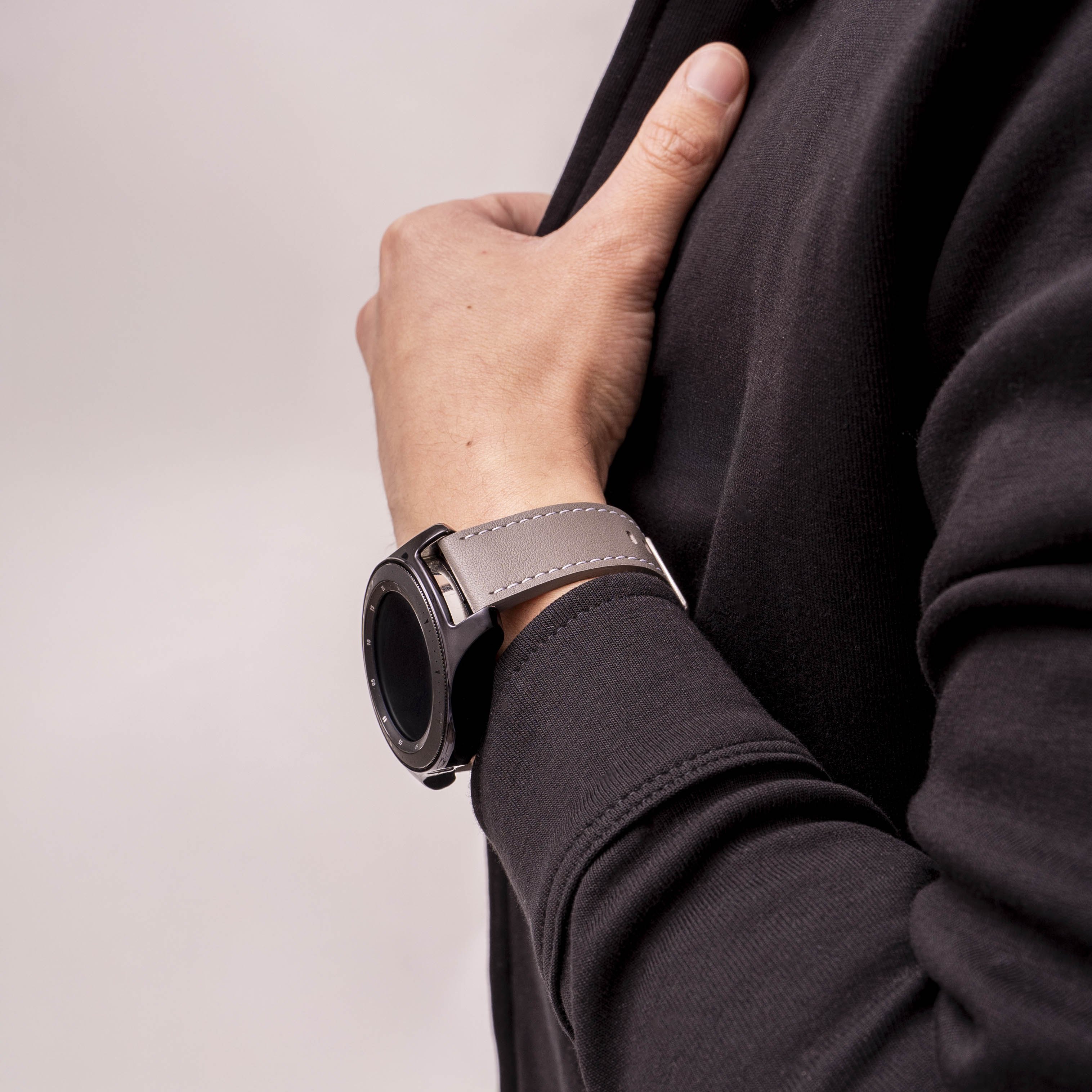 Polar Grit X2 Pro 'One Push' Leder-Armband (grau)