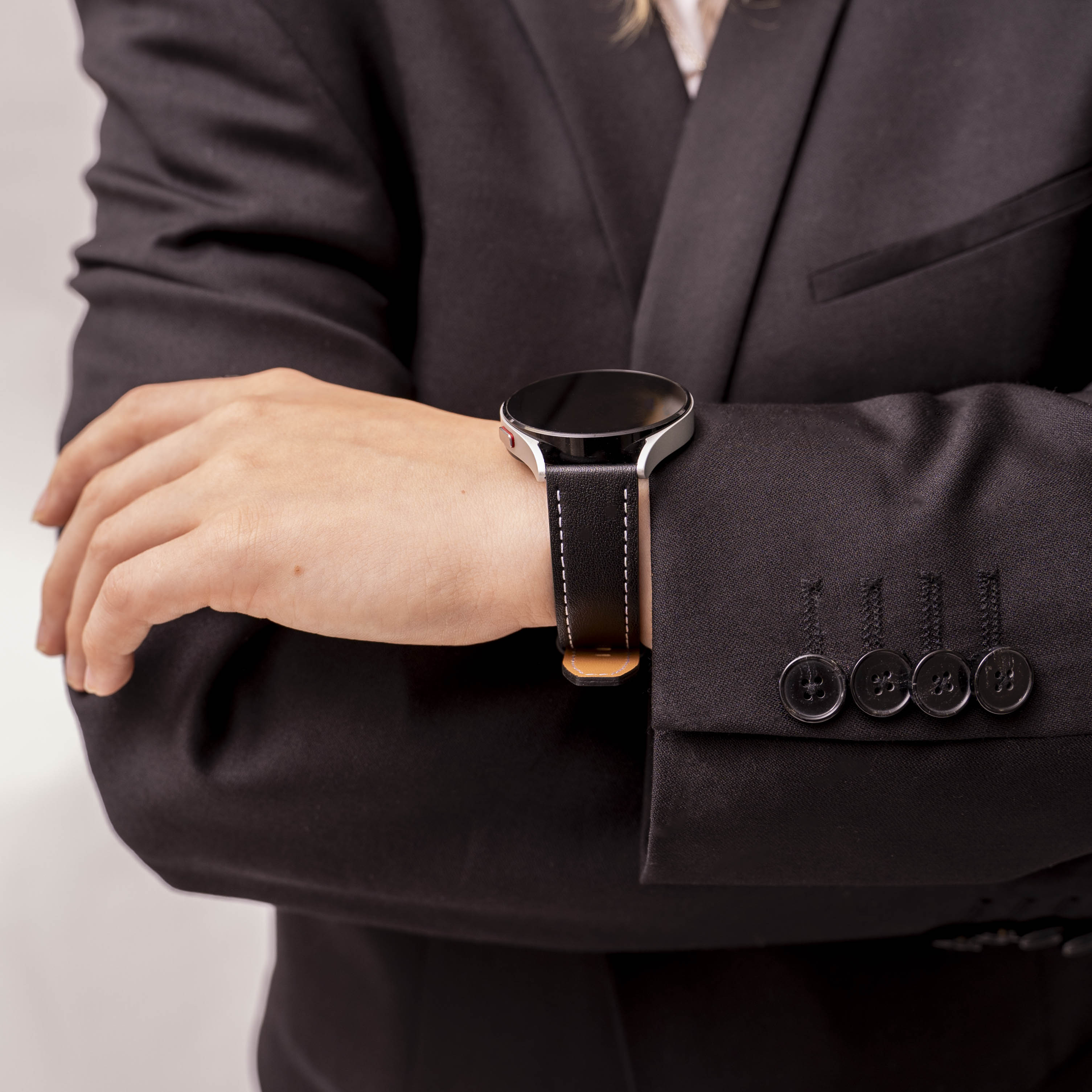 Samsung Galaxy Watch 6 Classic 43mm 'One Push' Leather Strap (Black)