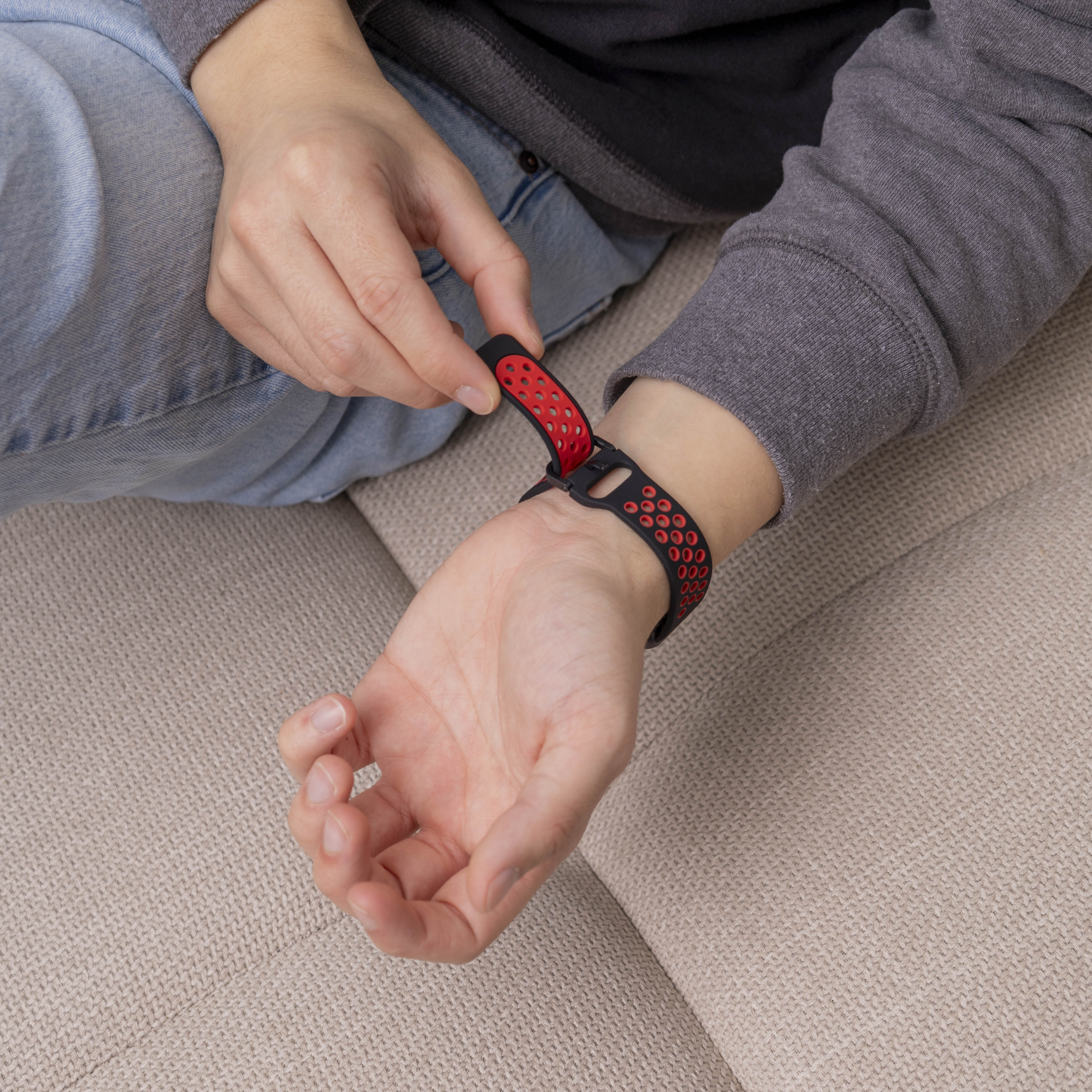 Samsung Galaxy Fit 3 Sport Strap (Black/Red)