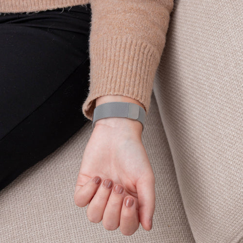 Google Pixel Watch 4 - 45mm Milanese Armband (Silber)