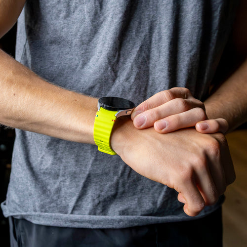 Samsung Galaxy Watch 6 44mm mit wellenförmigem Armband (Limettengrün)