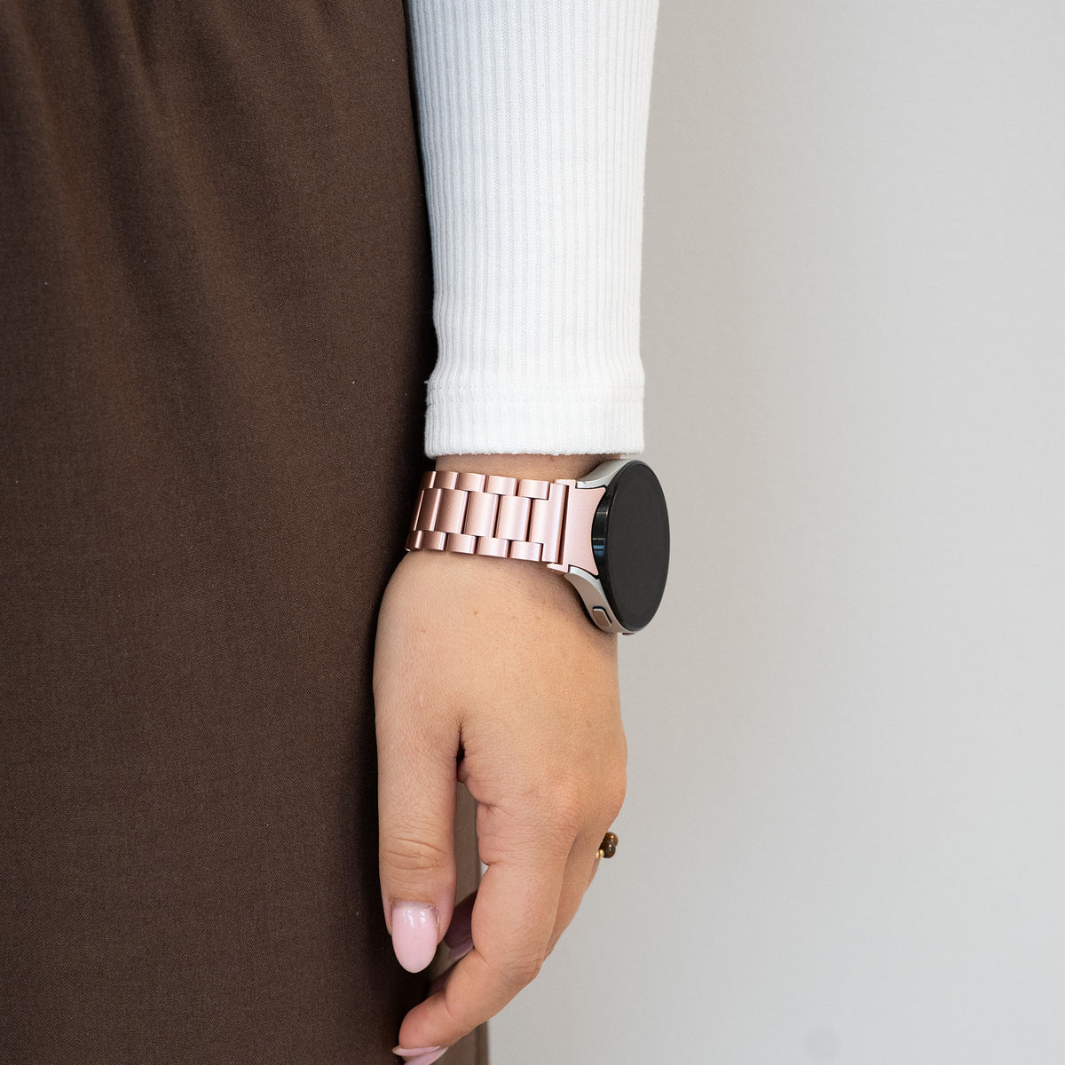 Steel Strap 'Classic', pink, lifestyle photo